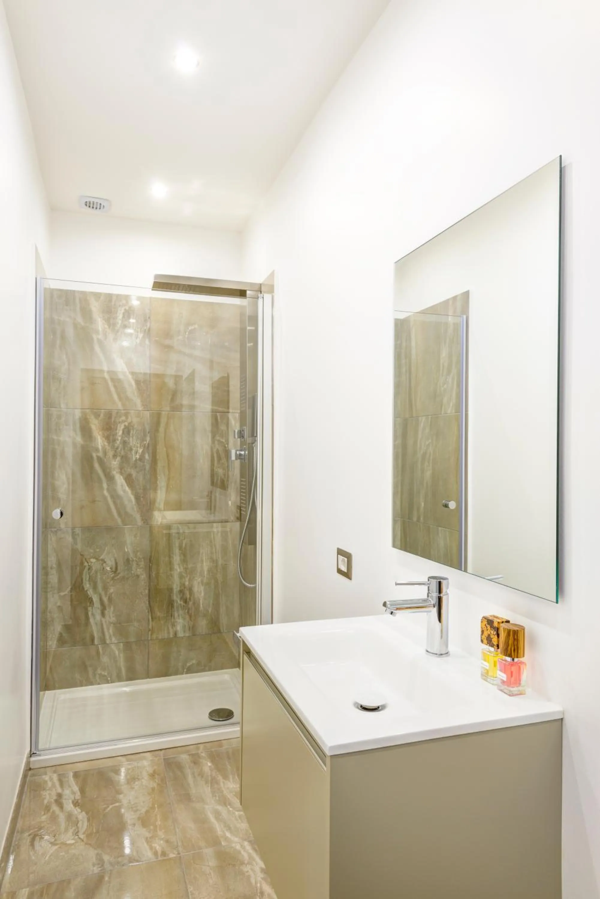 Bathroom in RHS Rienzo Suites