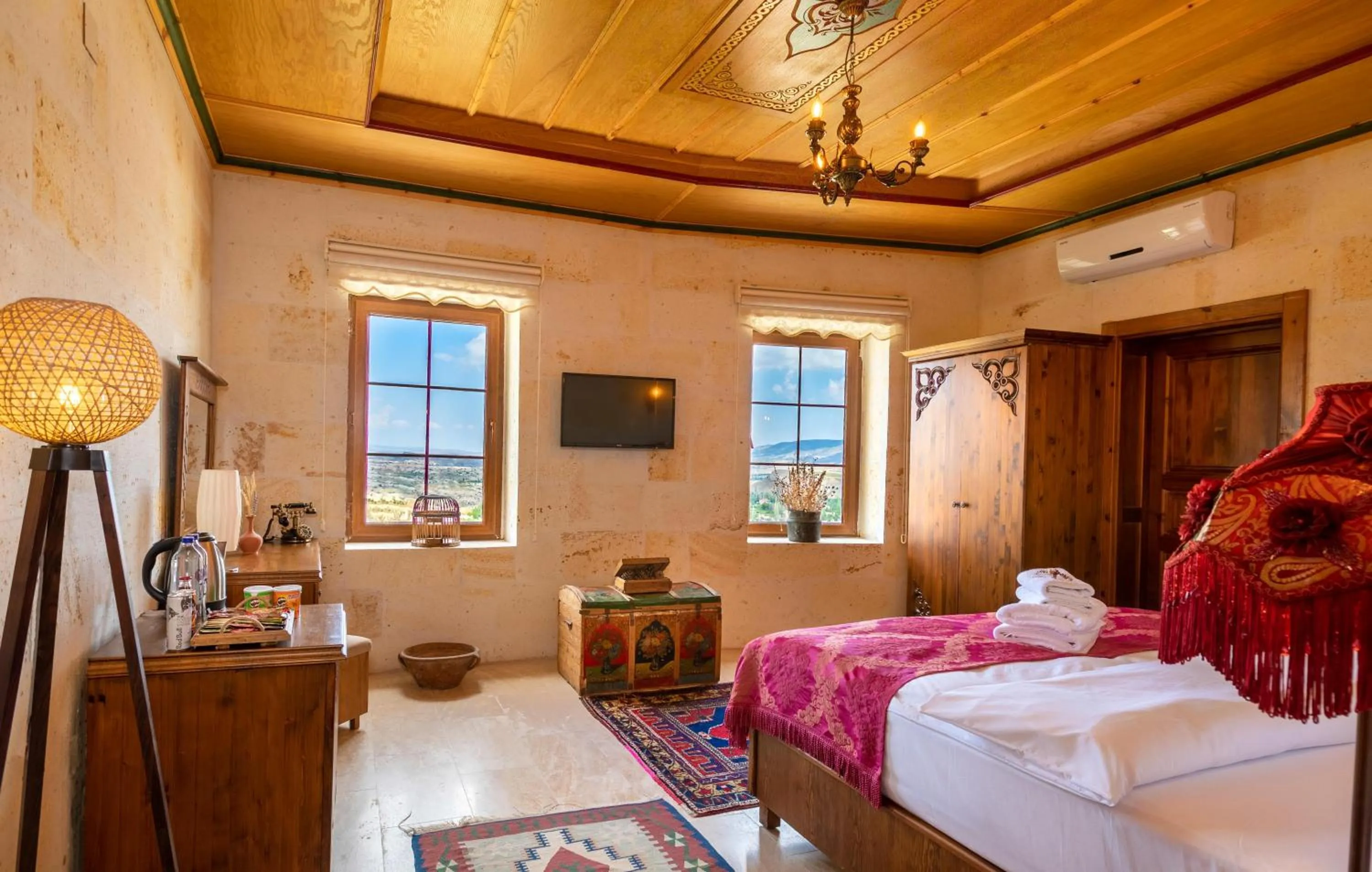 Photo of the whole room, Bed in Esens Stone House