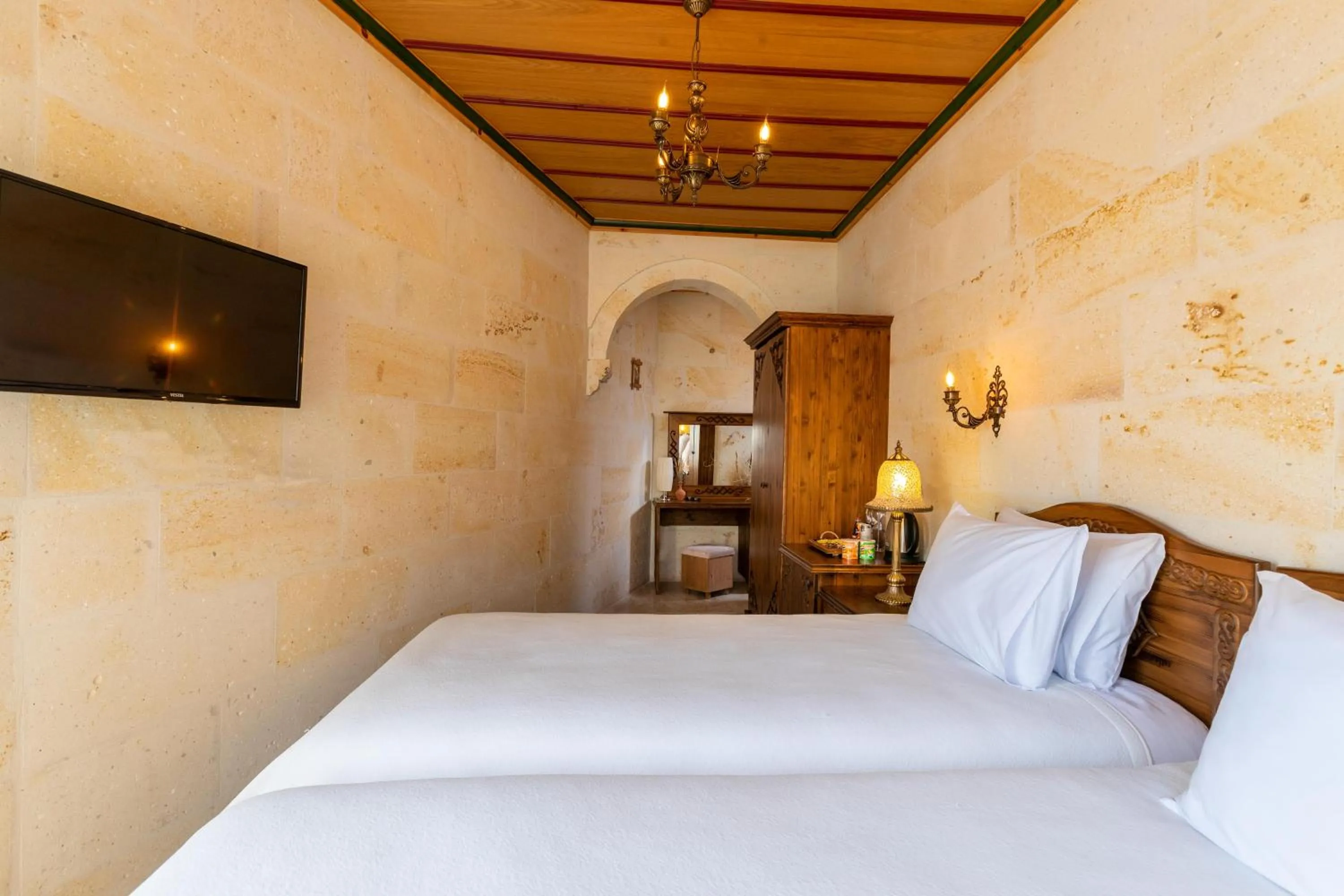 Photo of the whole room, Bed in Esens Stone House