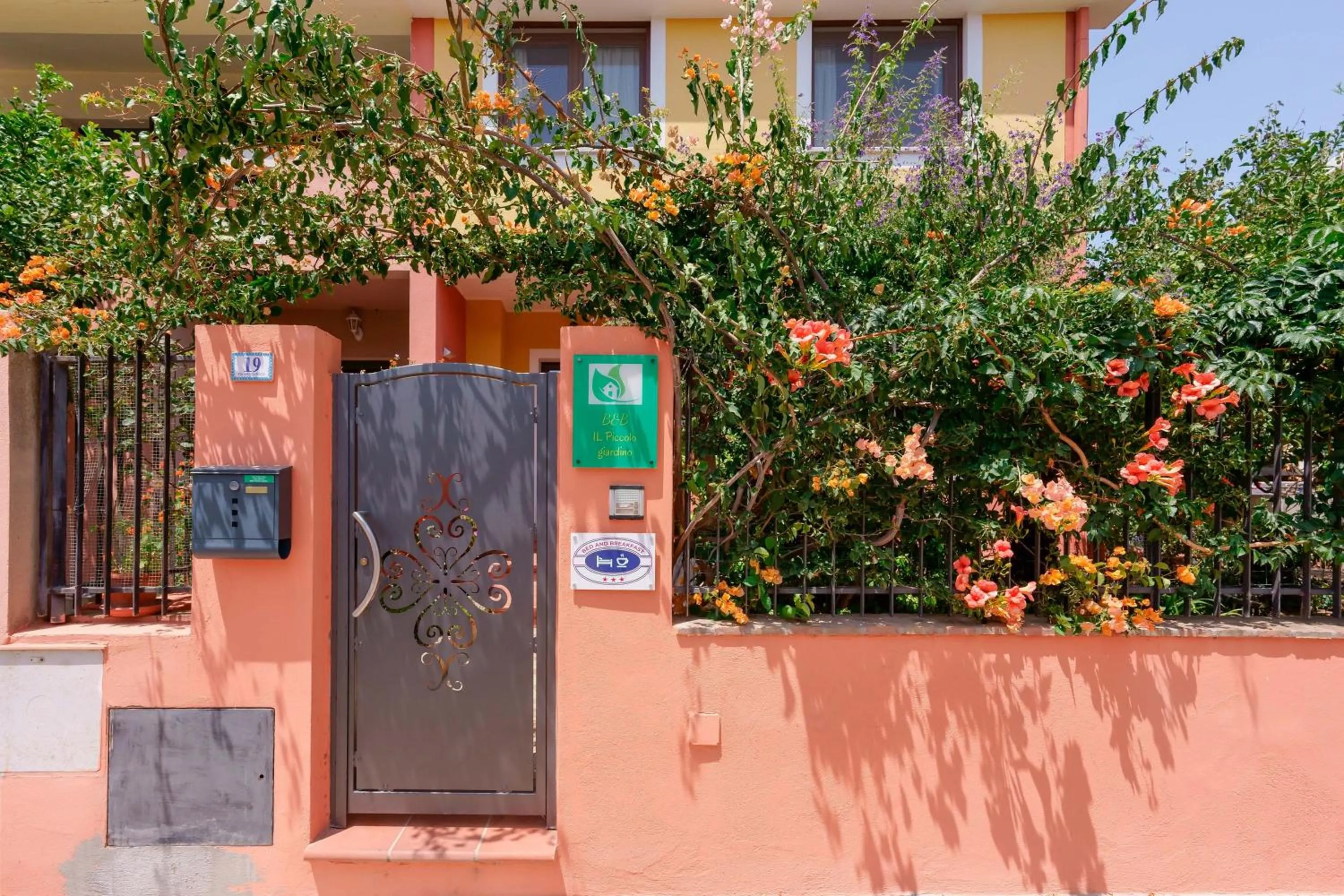 Street view in Il Piccolo Giardino rooms & breakfast