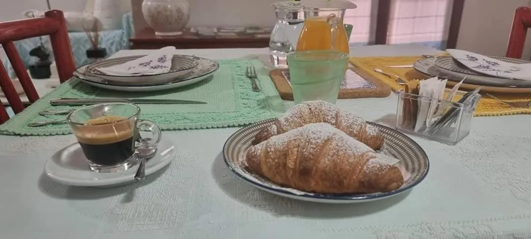 Breakfast in Il Piccolo Giardino rooms & breakfast