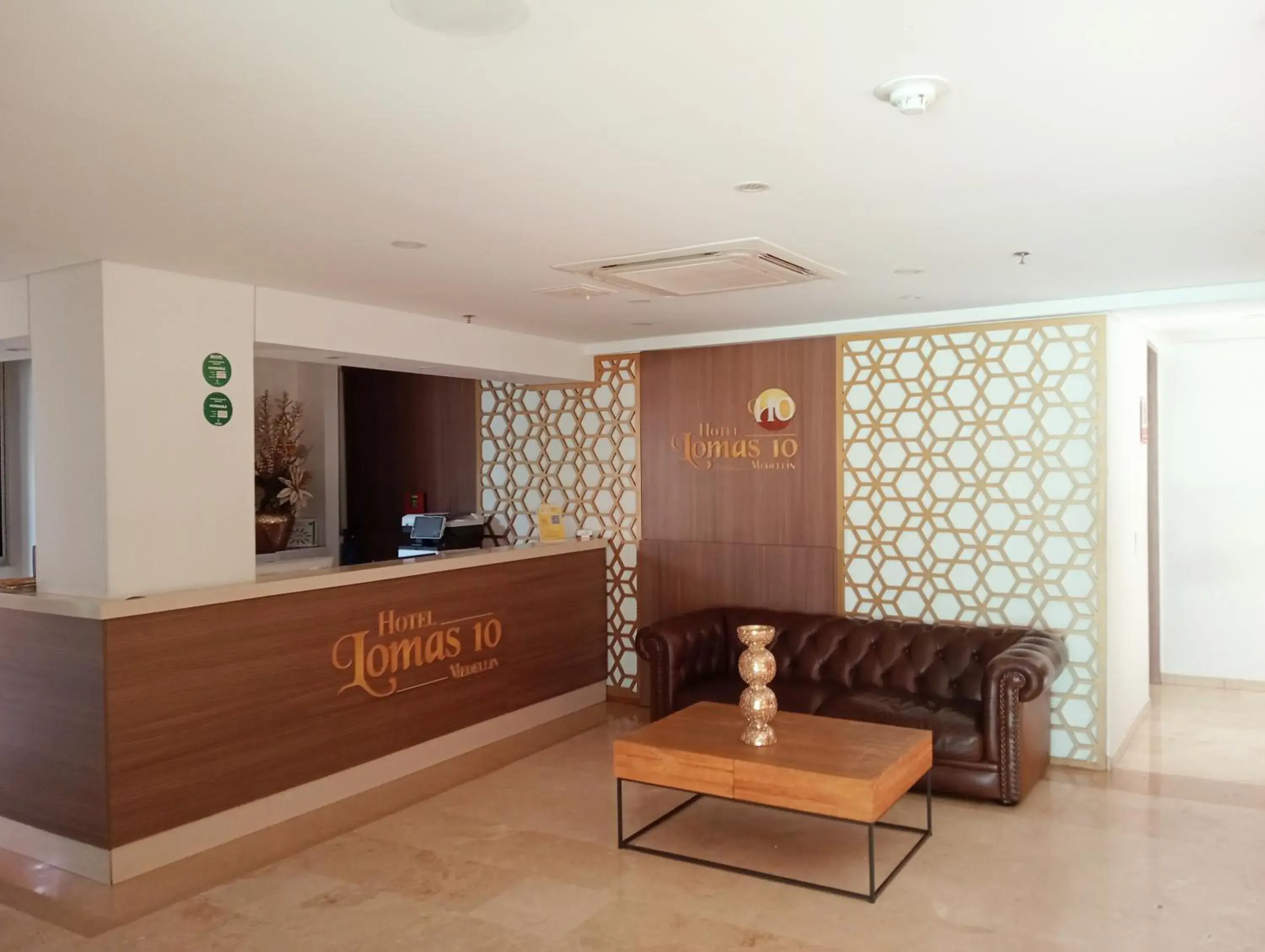 Living room in Hotel Lomas 10 Medellin Living room in Hotel Lomas 10 Medellin