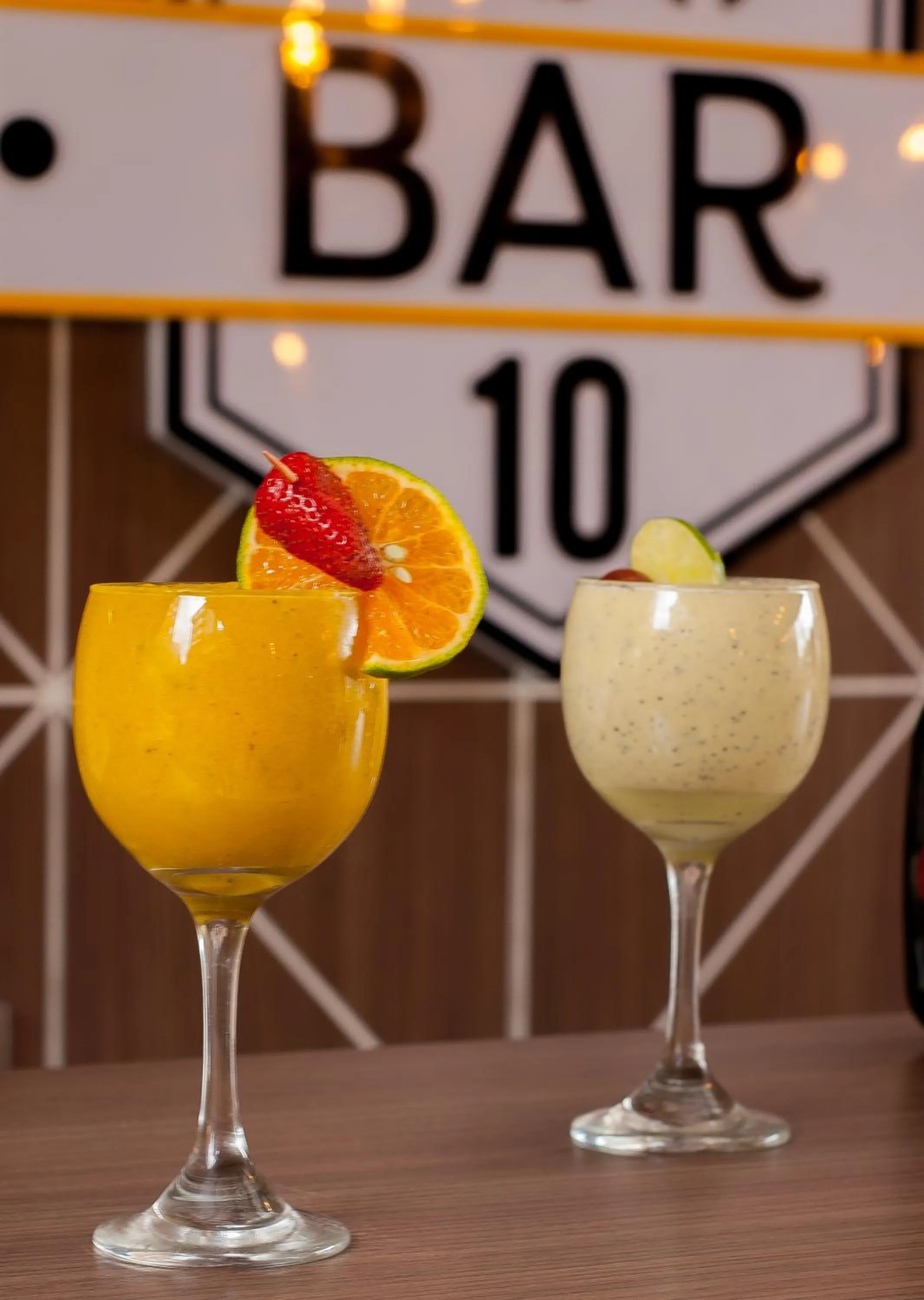 Lounge or bar in Hotel Lomas 10 Medellin