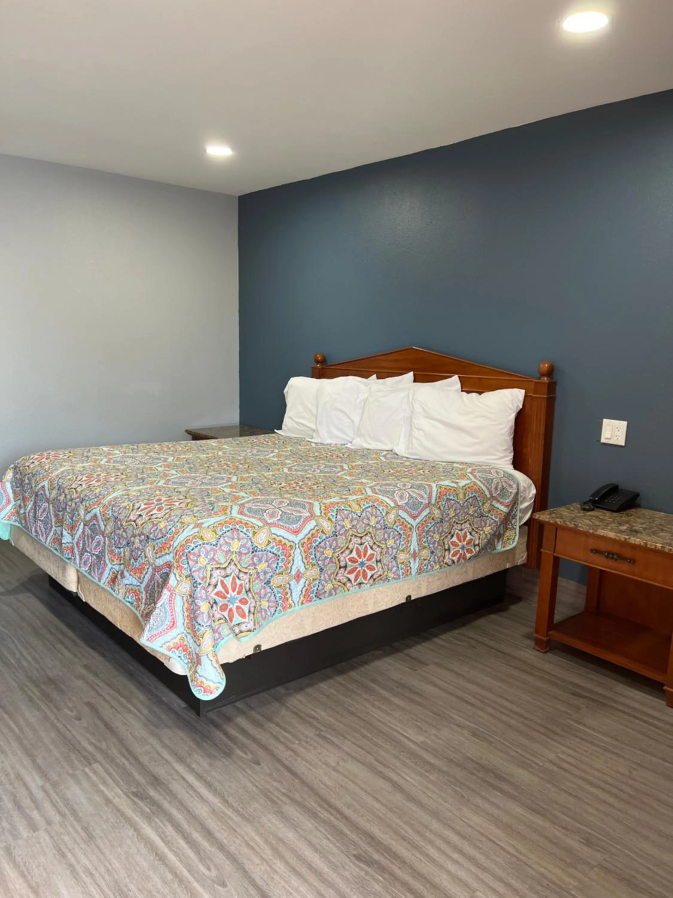 Budget Inn