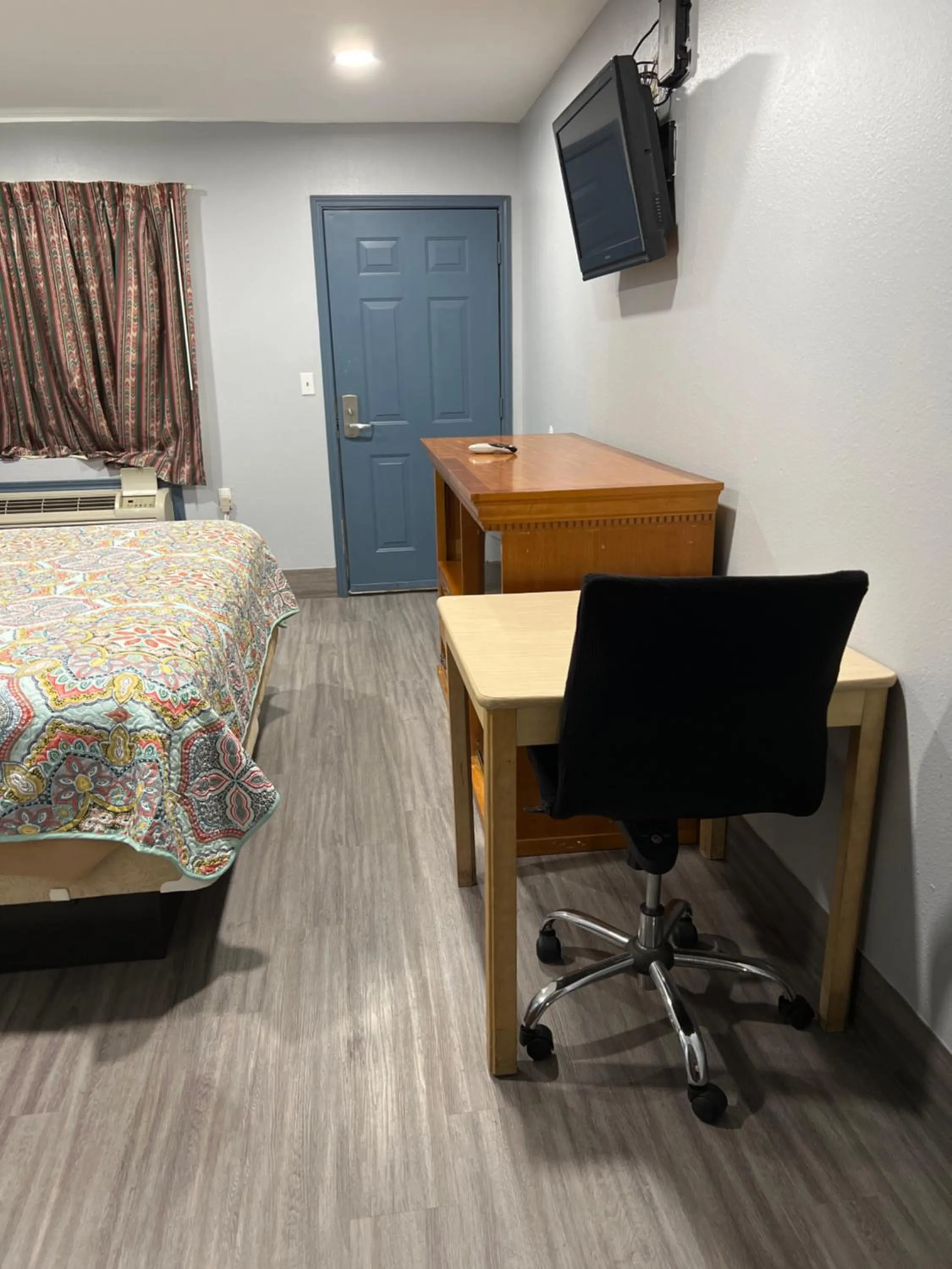 Budget Inn