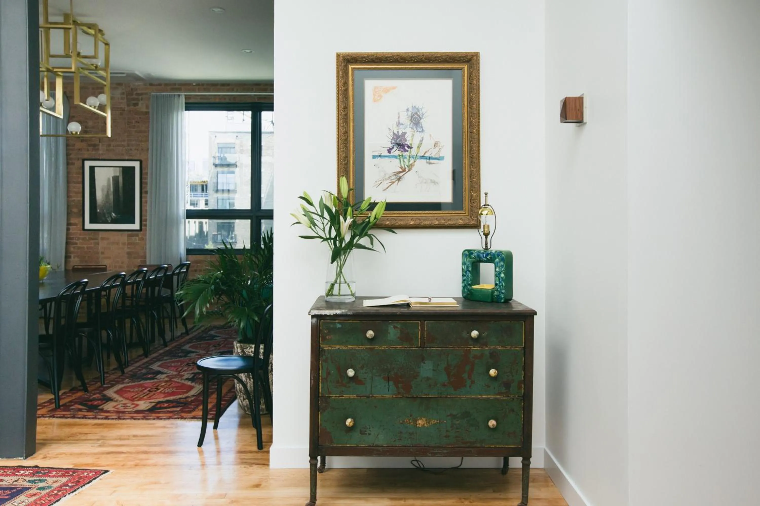 Communal lounge/ TV room in The Publishing House Bed and Breakfast