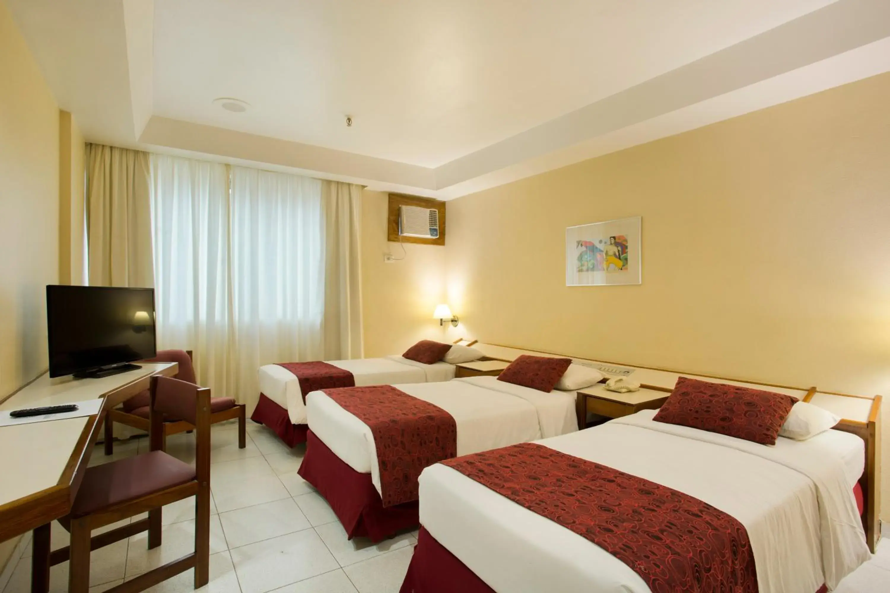 Bedroom, Bed in Hotel Atlântico Copacabana Bedroom, Bed in Hotel Atlântico Copacabana