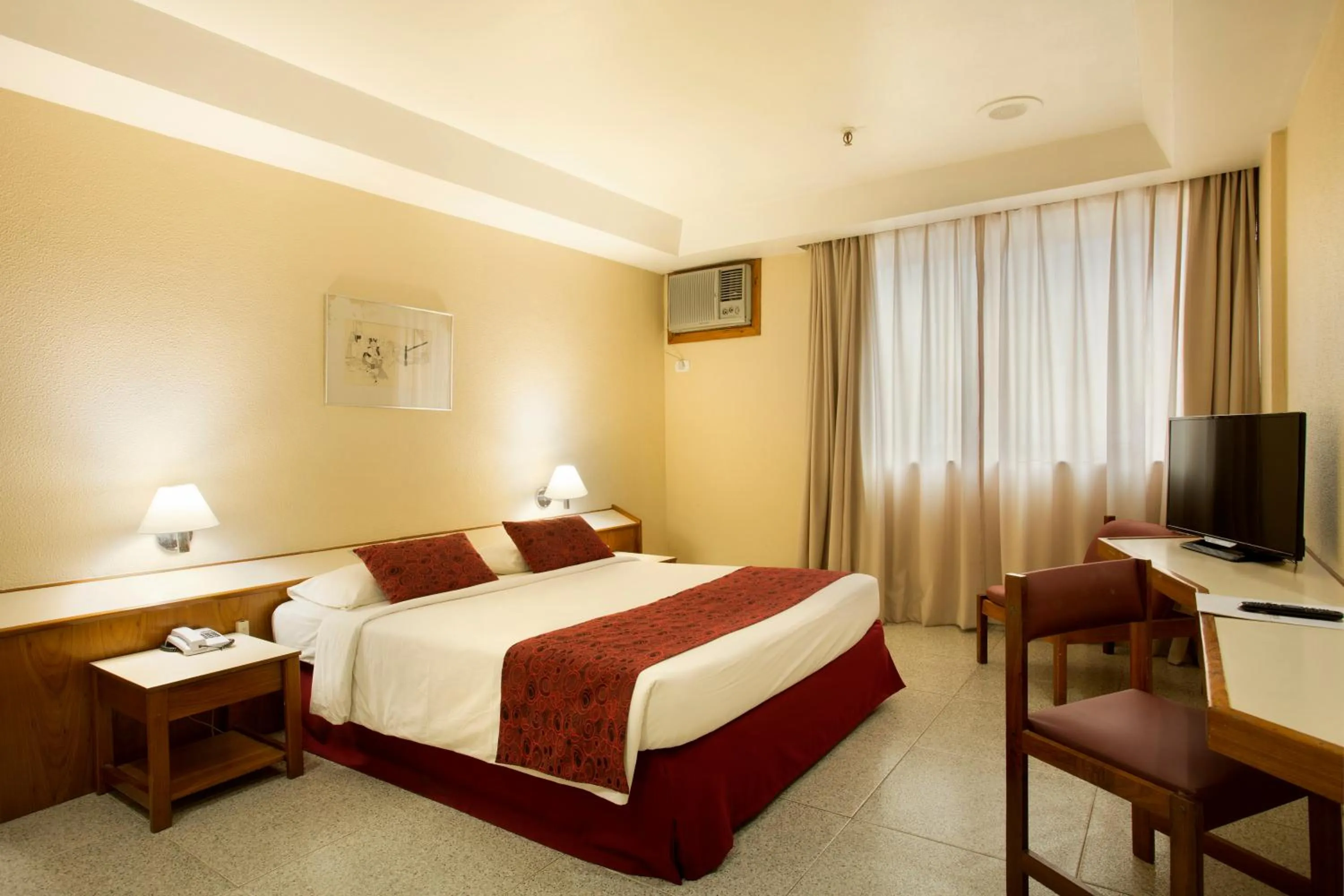 Bed in Hotel Atlântico Copacabana