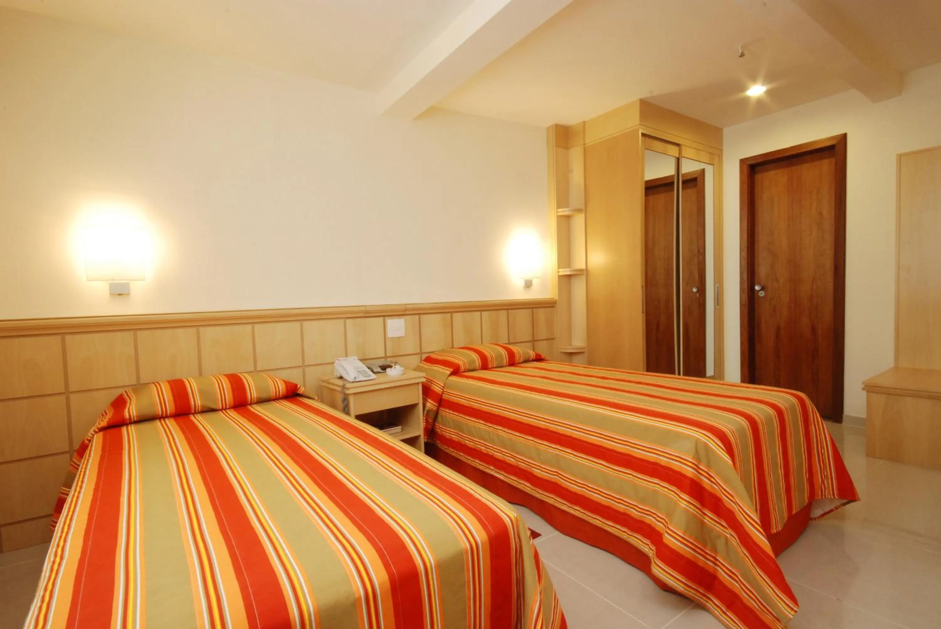 Bed in Hotel Atlântico Copacabana