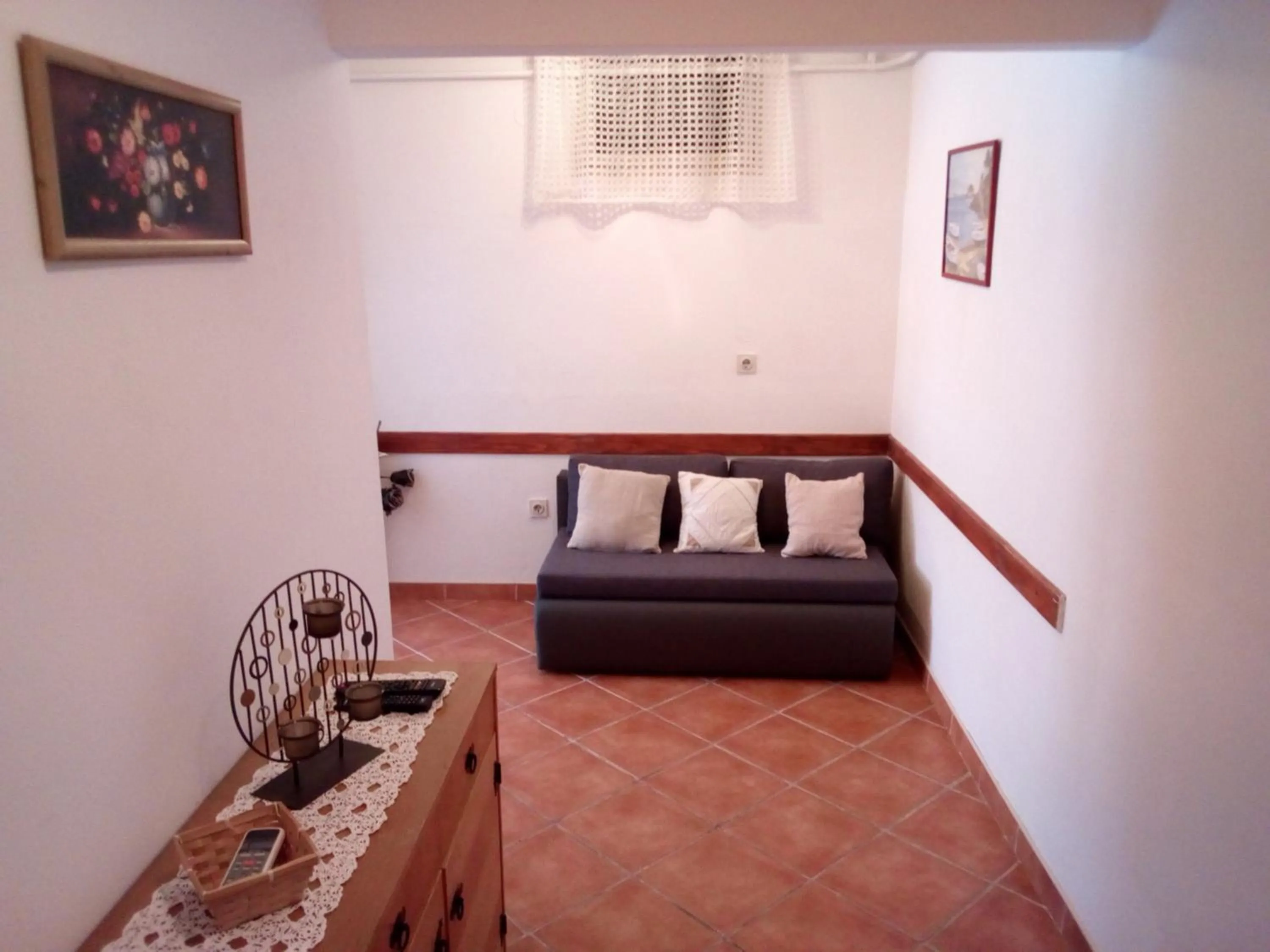 Communal lounge/ TV room in Apartman Nadia