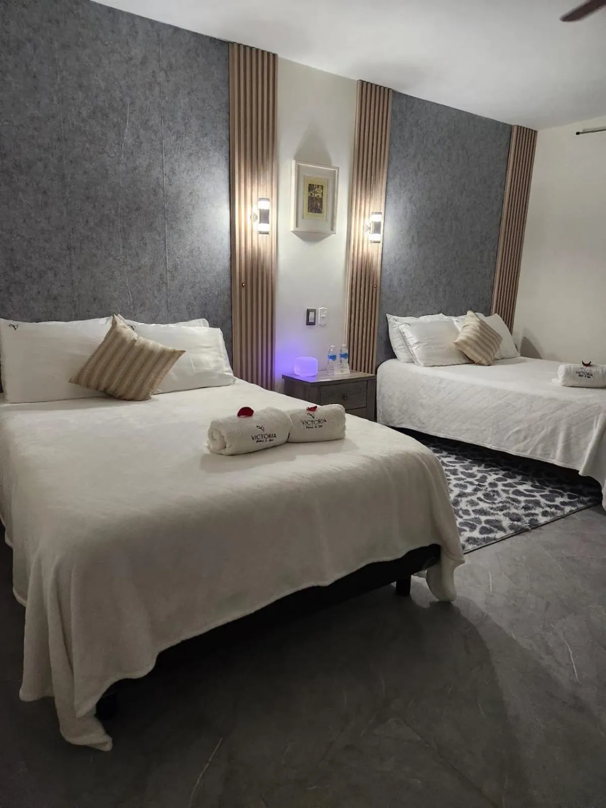 Bed in Victoria Hotel y Spa