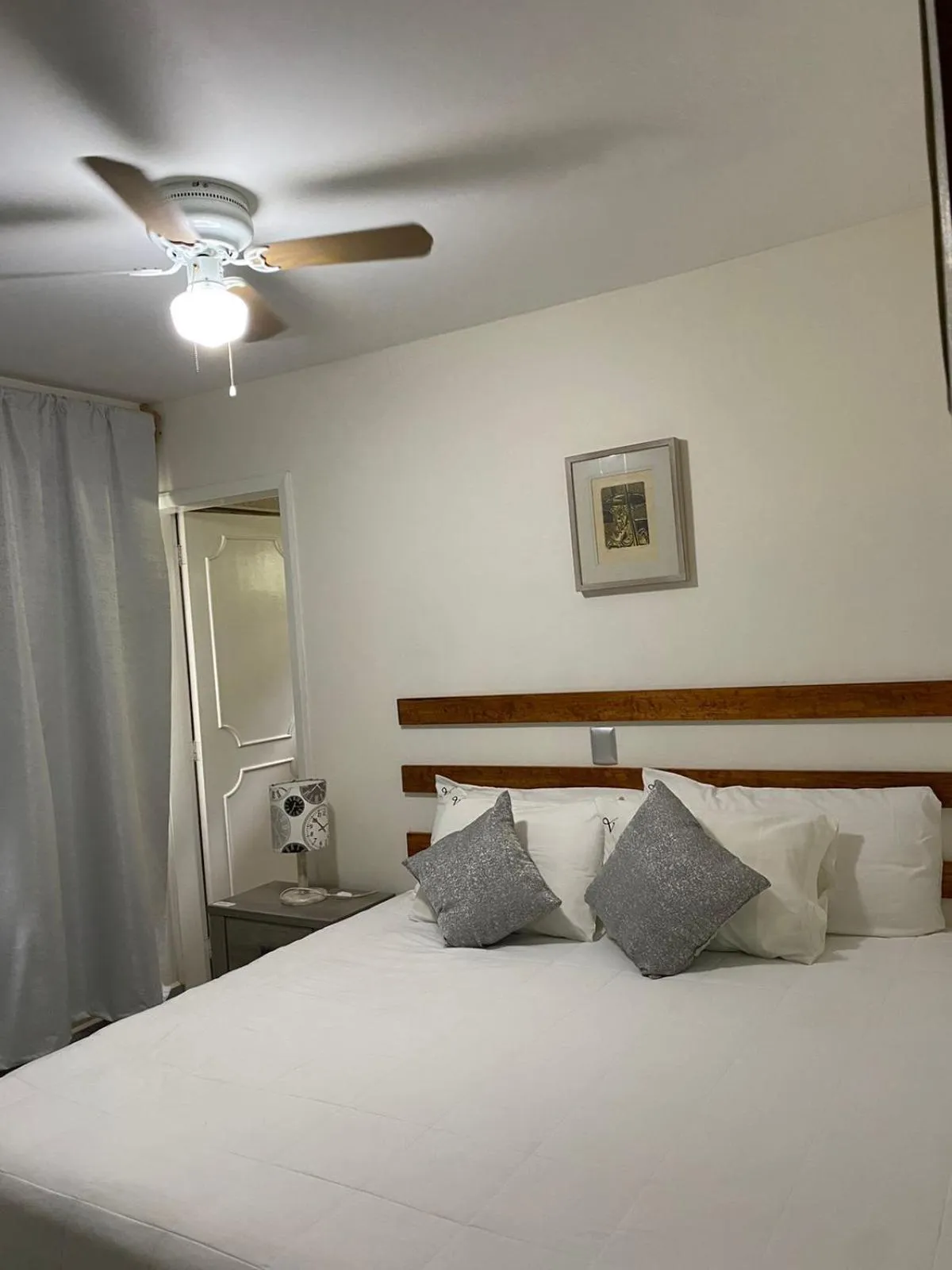 Bed in Victoria Hotel y Spa