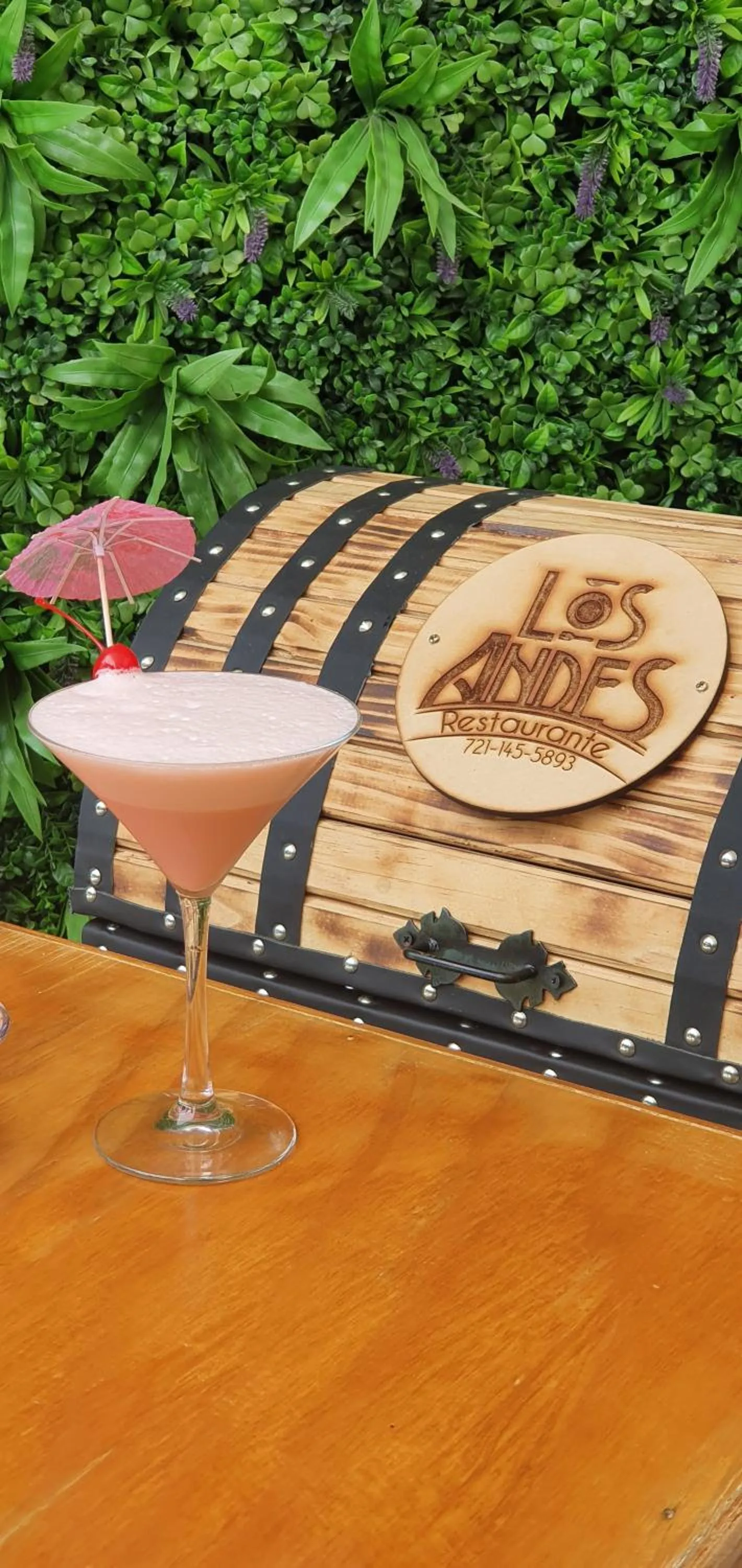 Restaurant/places to eat in Victoria Hotel y Spa