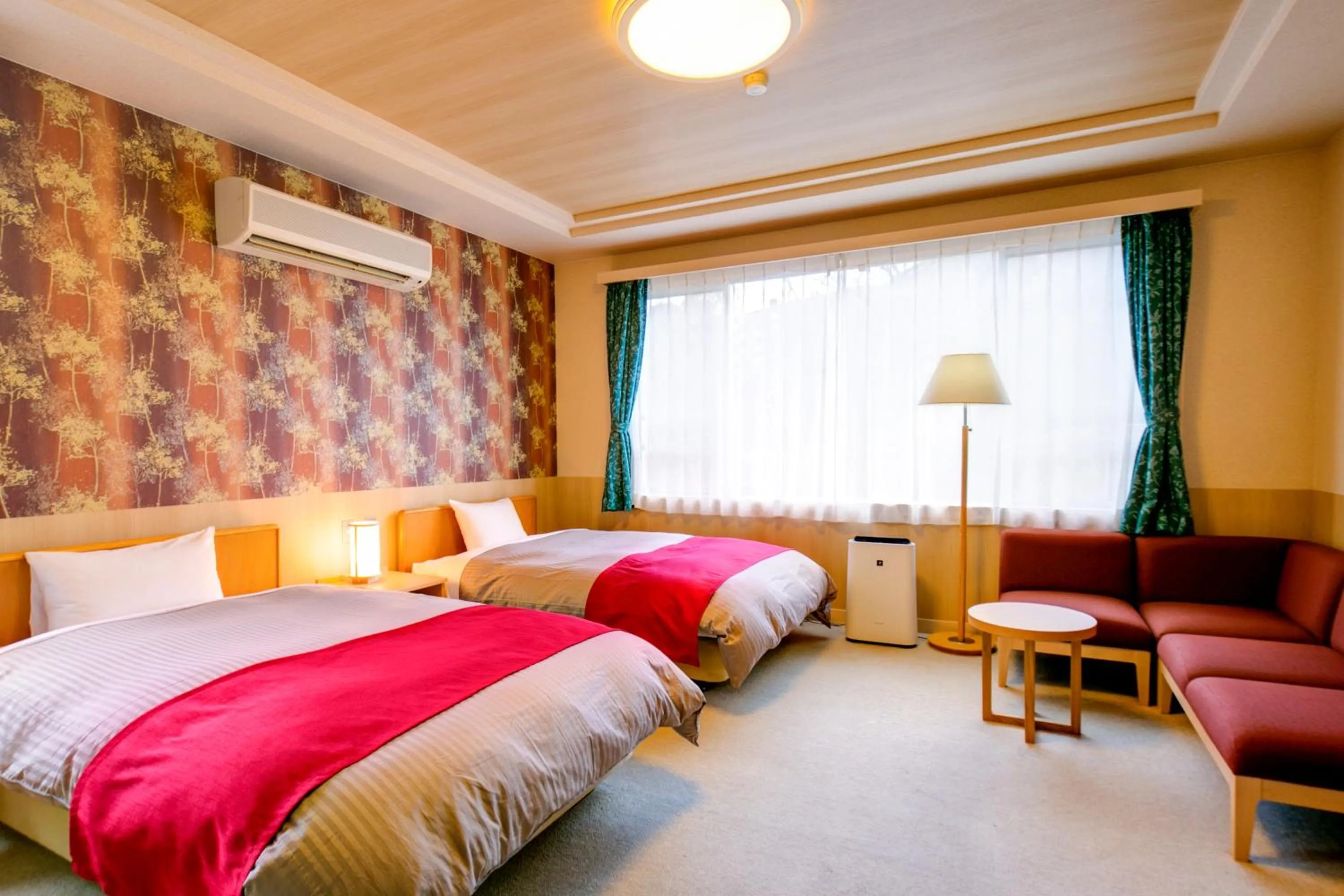 Photo of the whole room, Bed in Sundance Resort Hakone Gora
