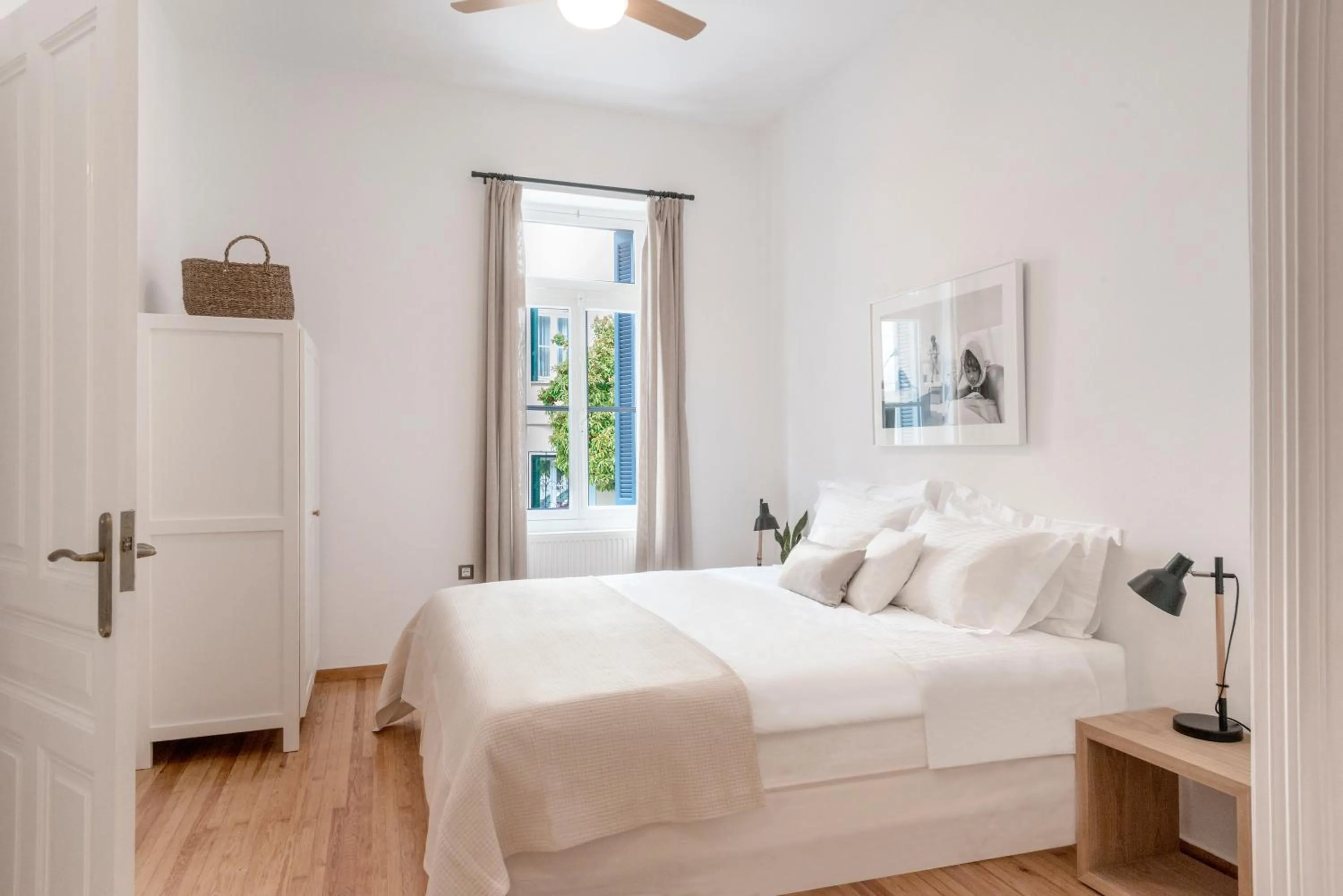 Bedroom, Bed in Athens Residence Apartments