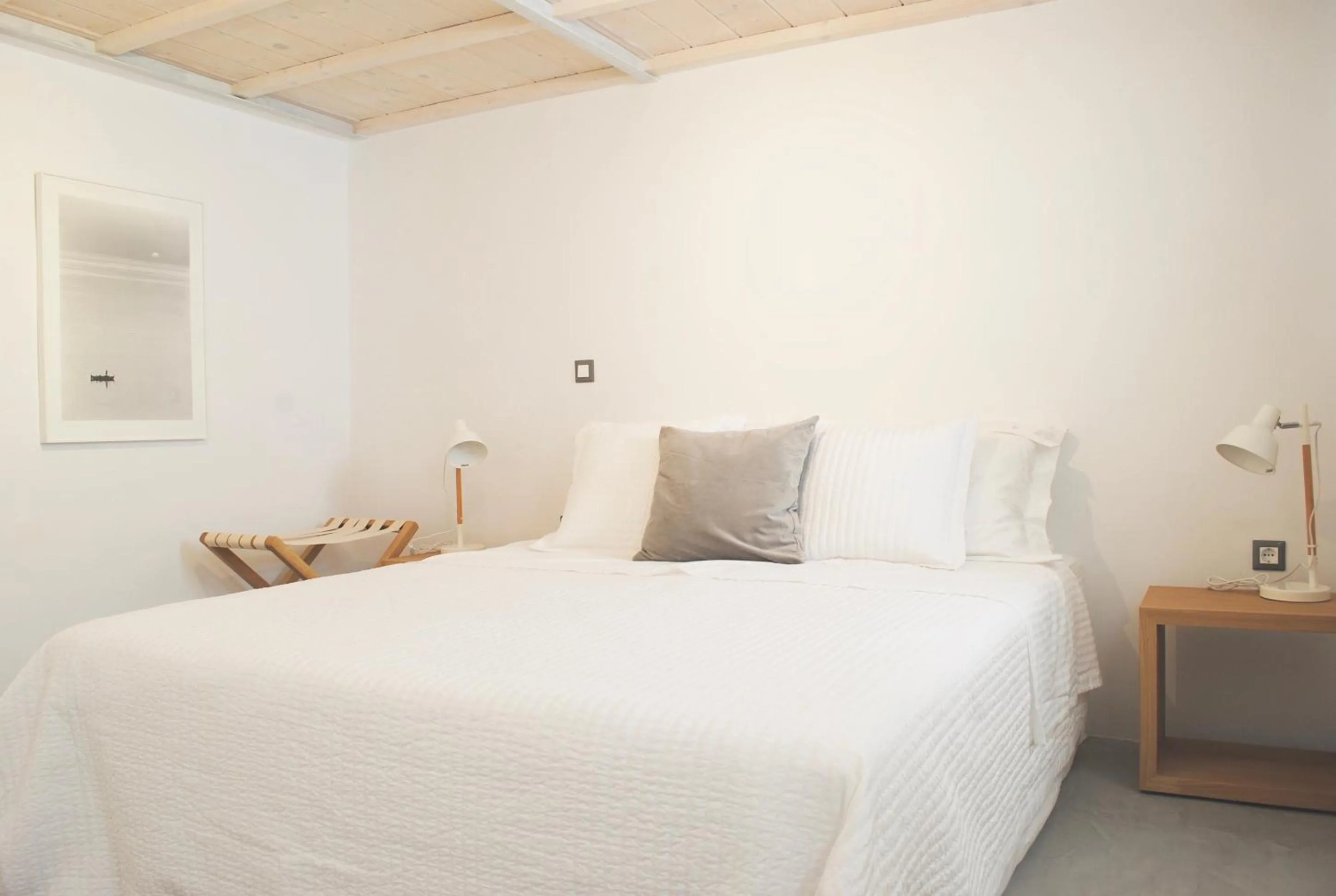 Bedroom, Bed in Athens Residence Apartments