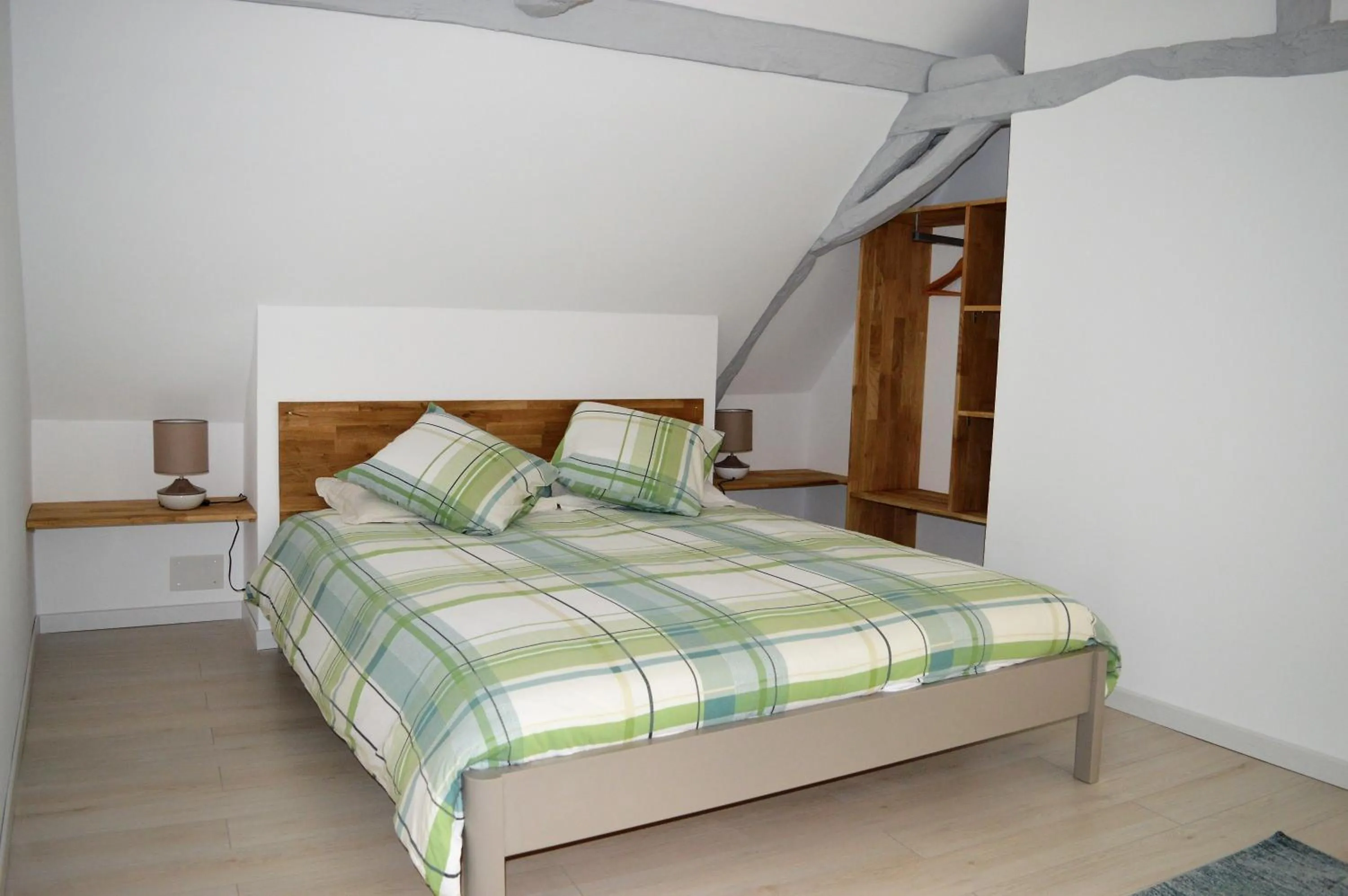 Bedroom, Bed in Aux Volets Bleus Chez Mark & Sylvie