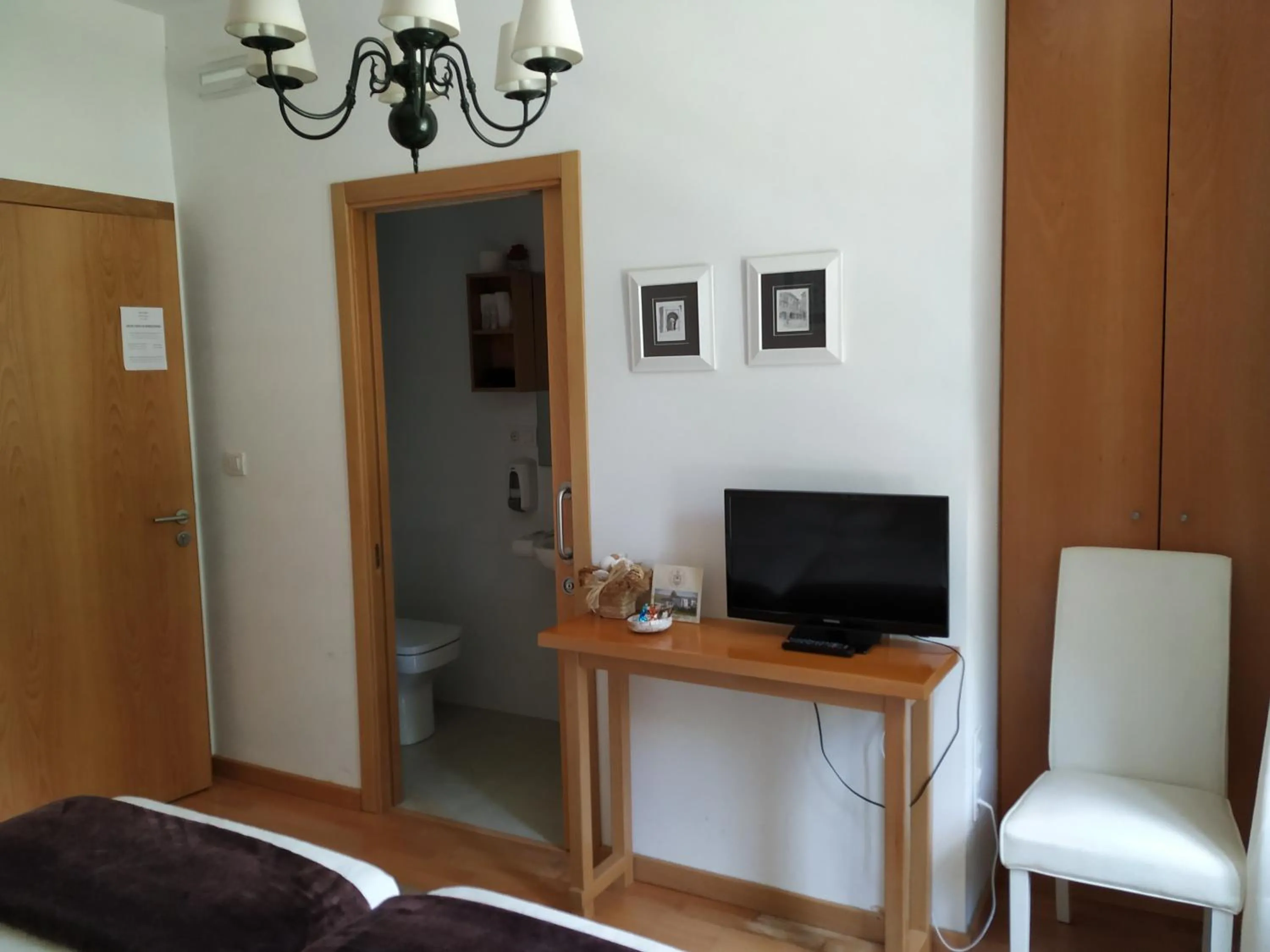 Photo of the whole room in Hotel Pazo de Berbetoros