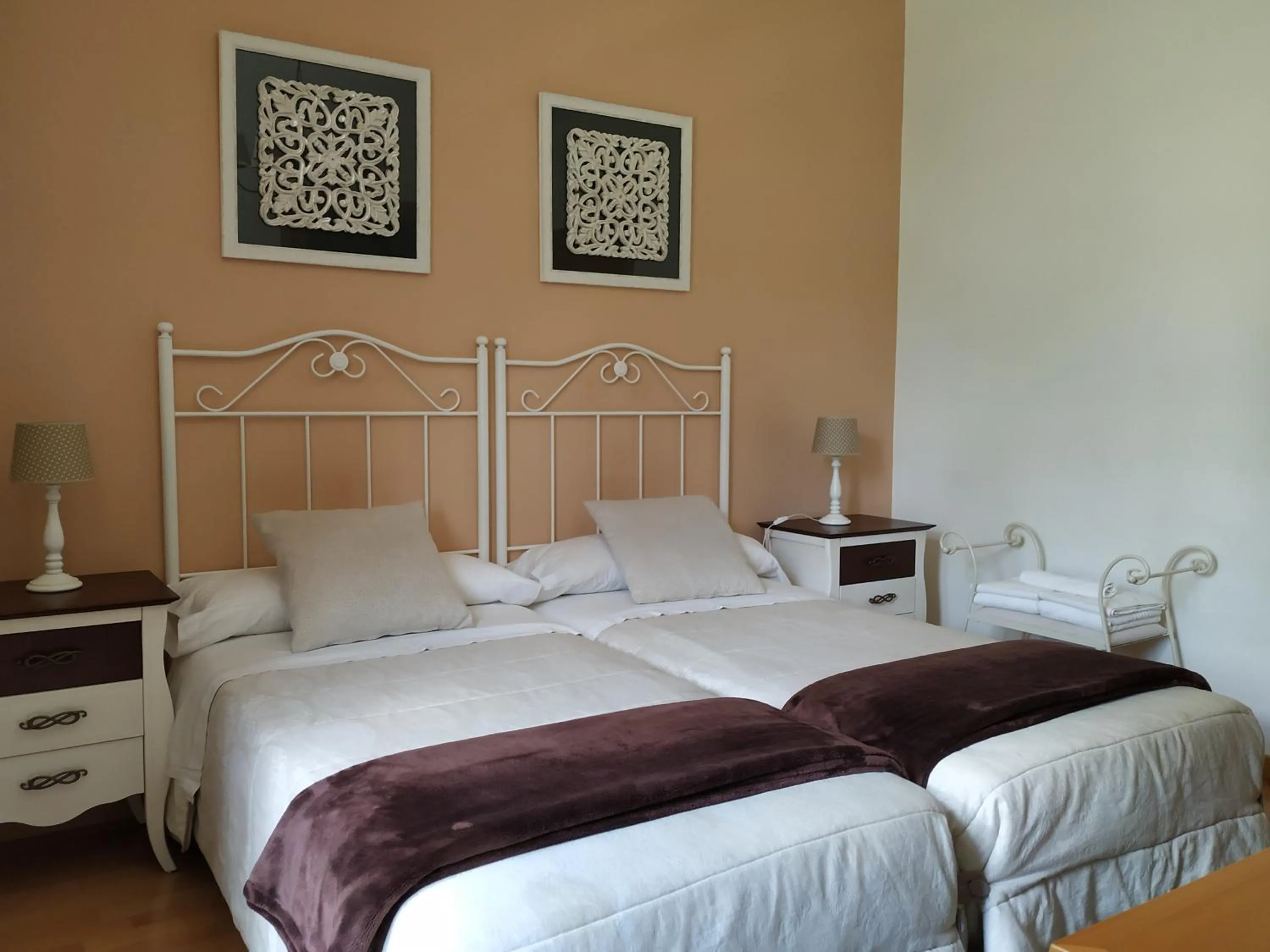 Bed in Hotel Pazo de Berbetoros