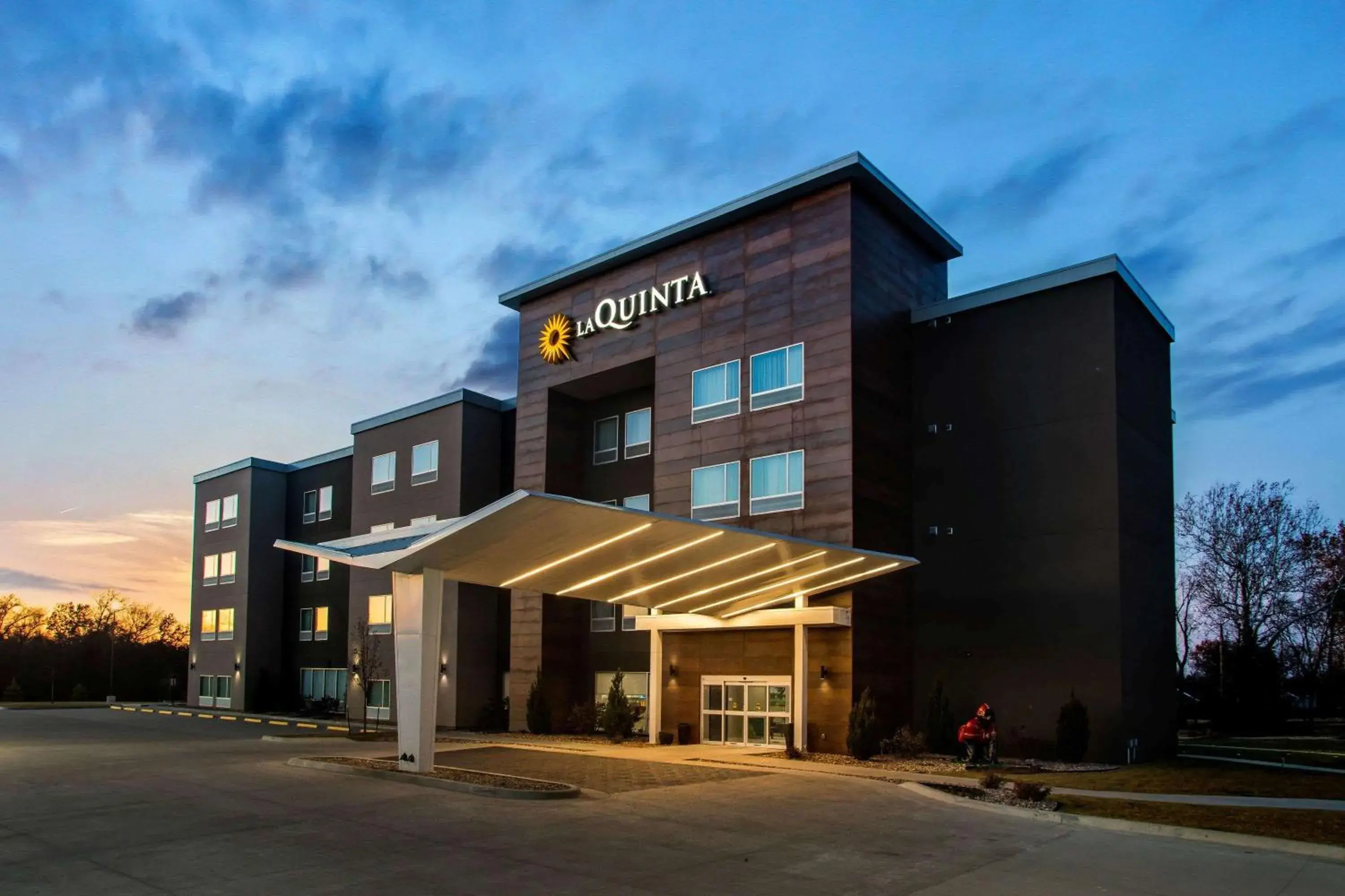 Property building in La Quinta by Wyndham Pittsburg Property building in La Quinta by Wyndham Pittsburg