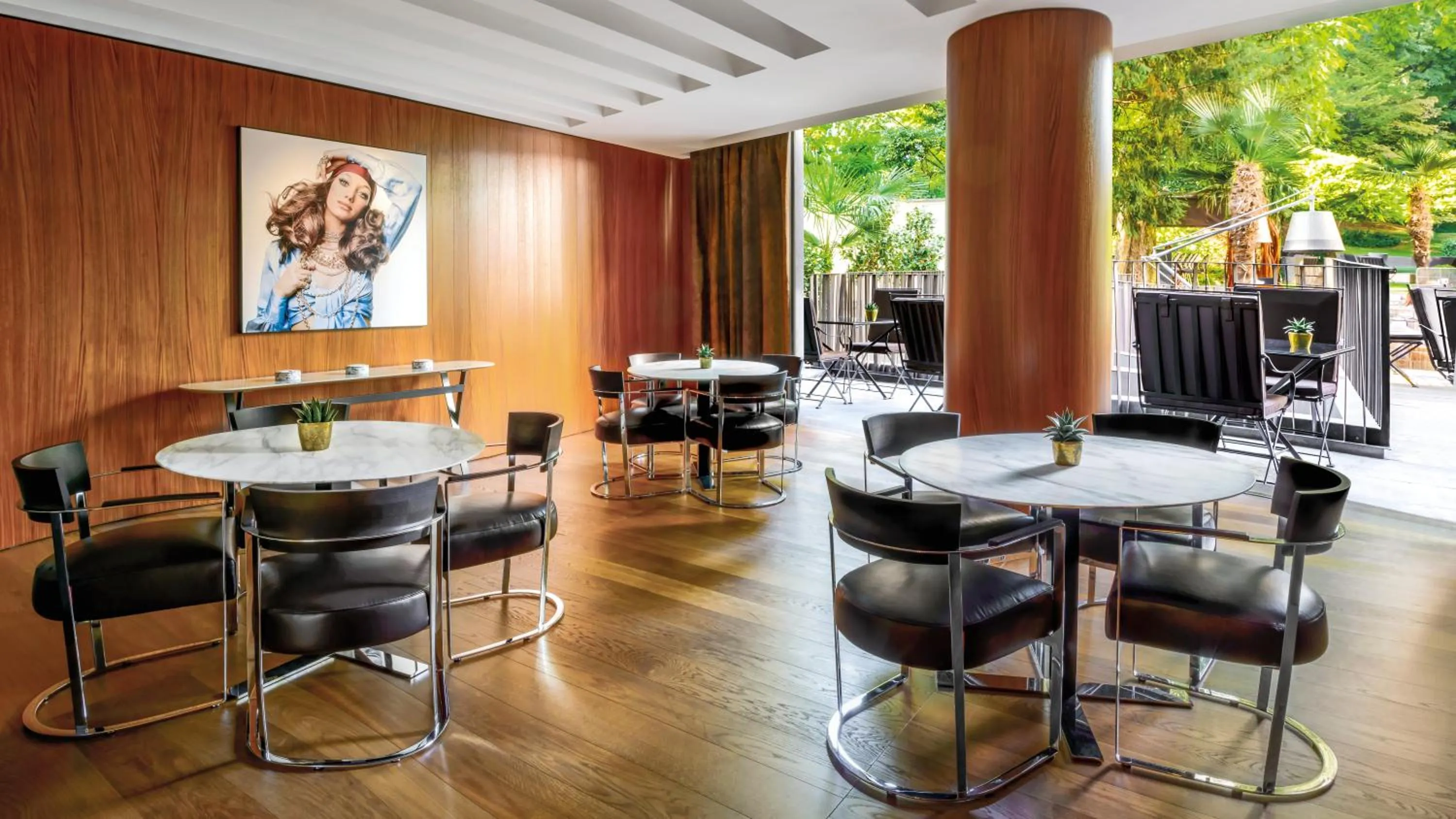 Meeting/conference room in Bvlgari Hotel Milano