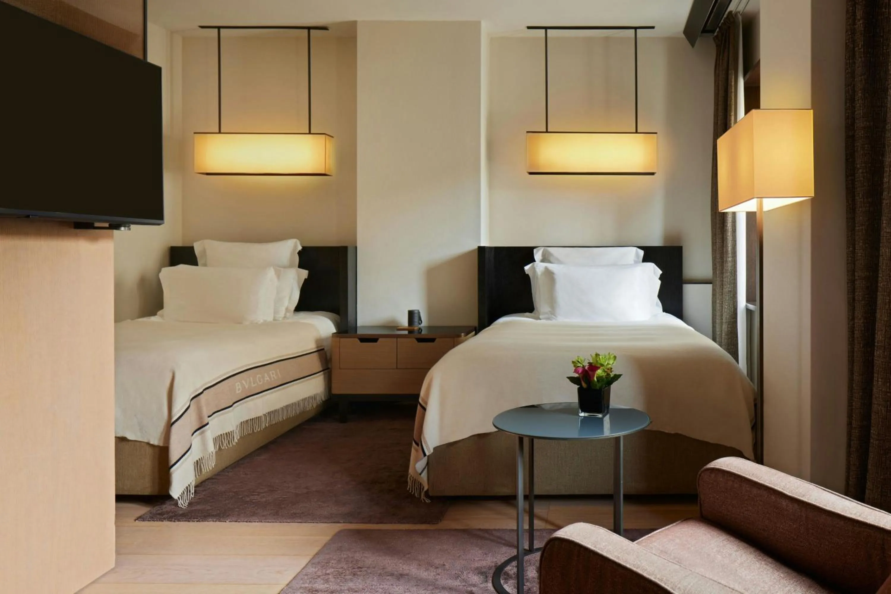 Photo of the whole room, Bed in Bvlgari Hotel Milano