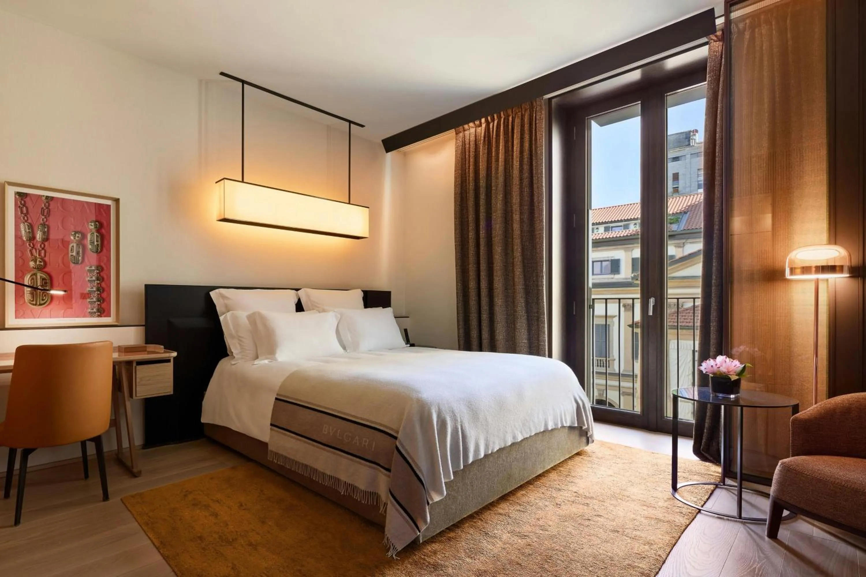 Photo of the whole room, Bed in Bvlgari Hotel Milano