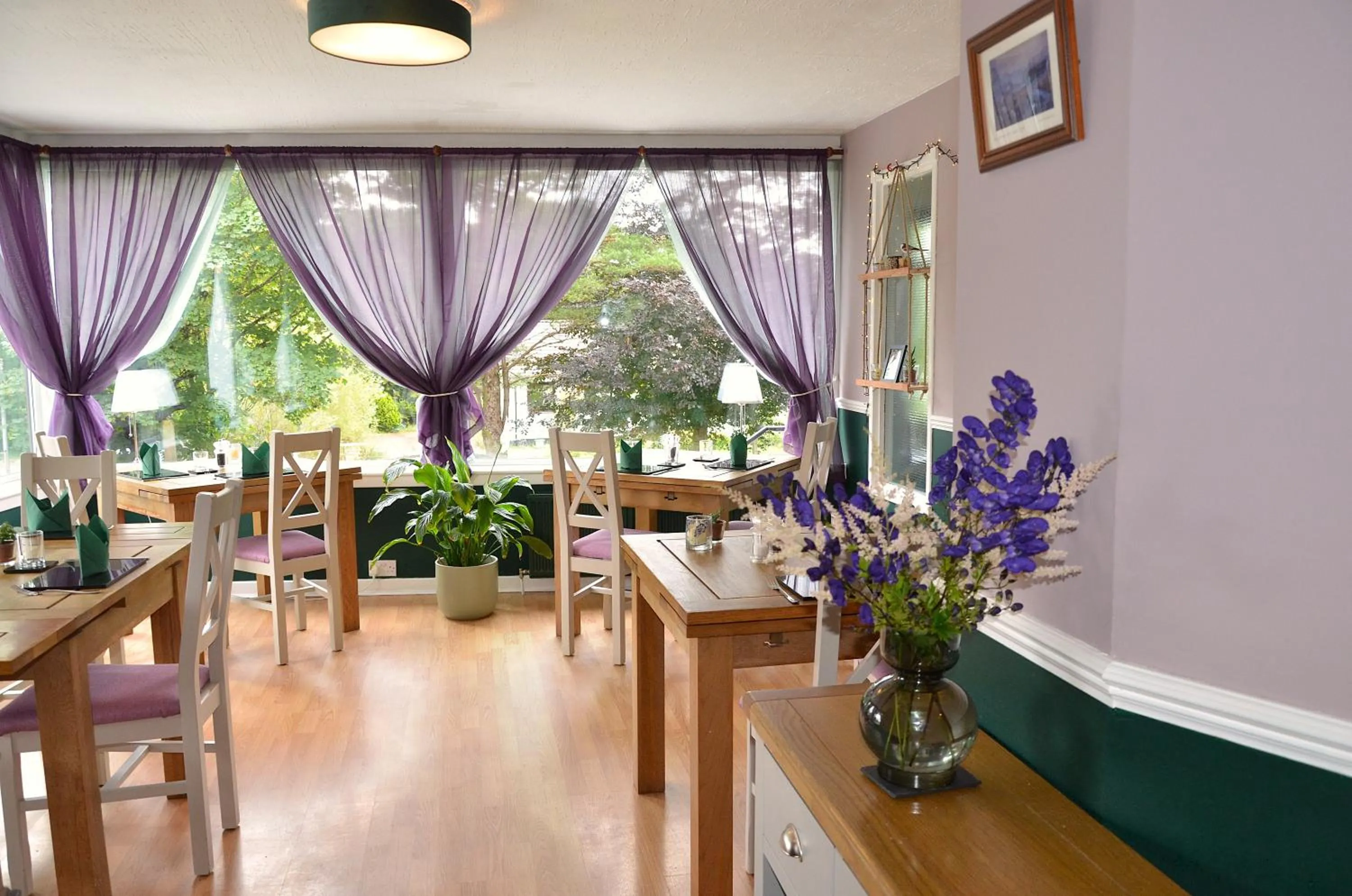 Restaurant/places to eat in Atholl House Skye