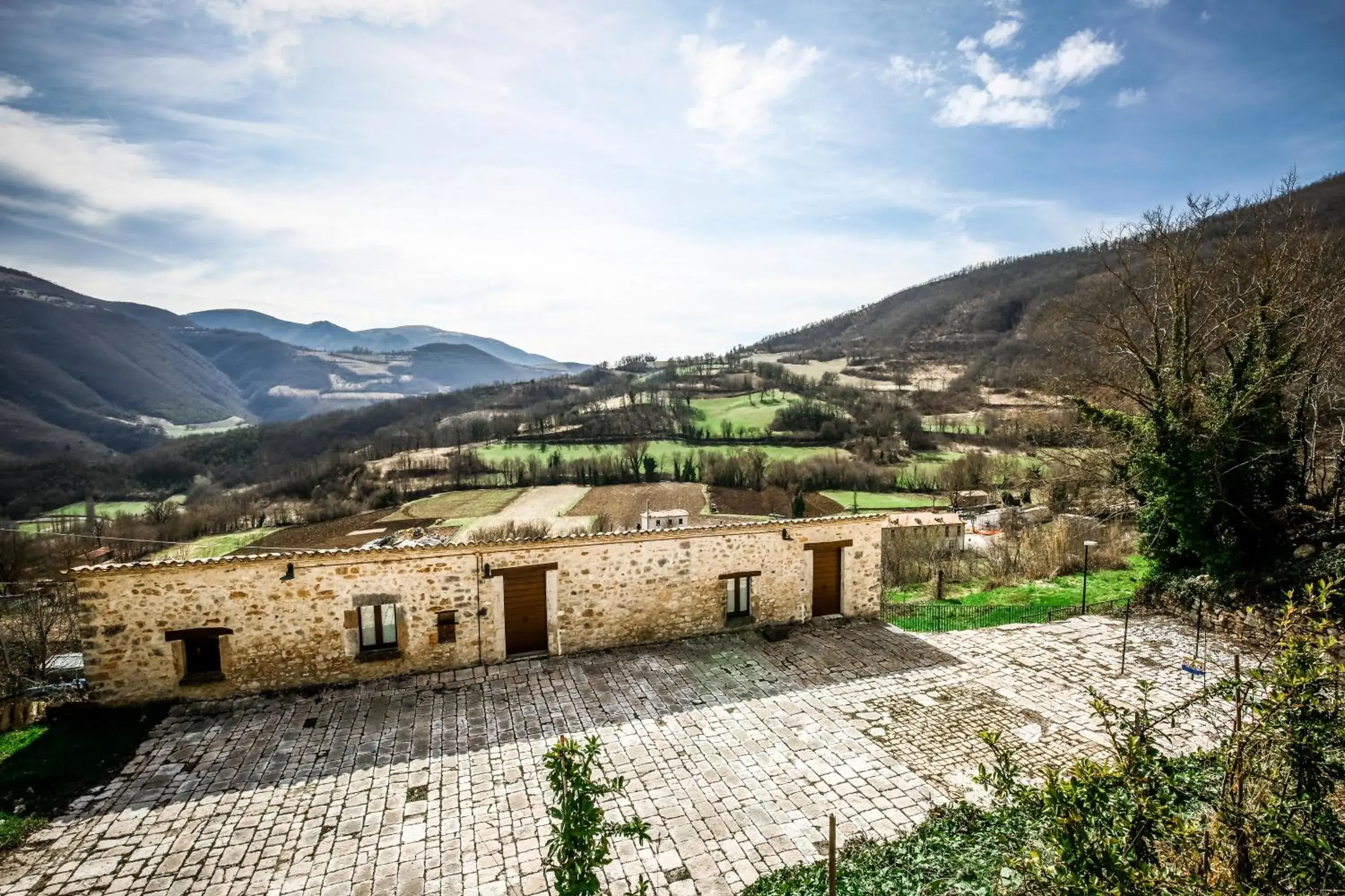 Le Aie Di Postignano Le Aie Di Postignano