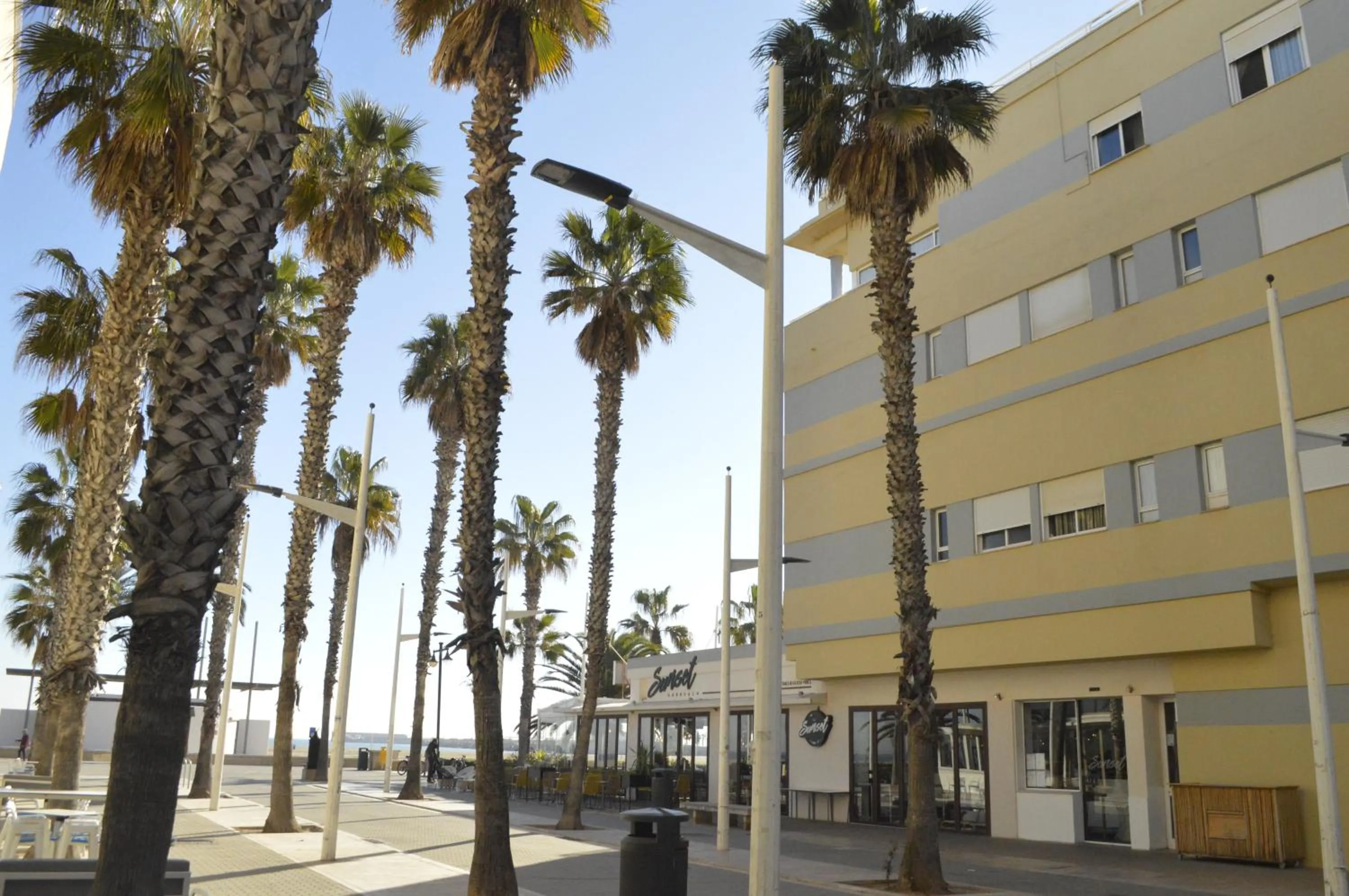 Property building in Hotel Miramar Valencia