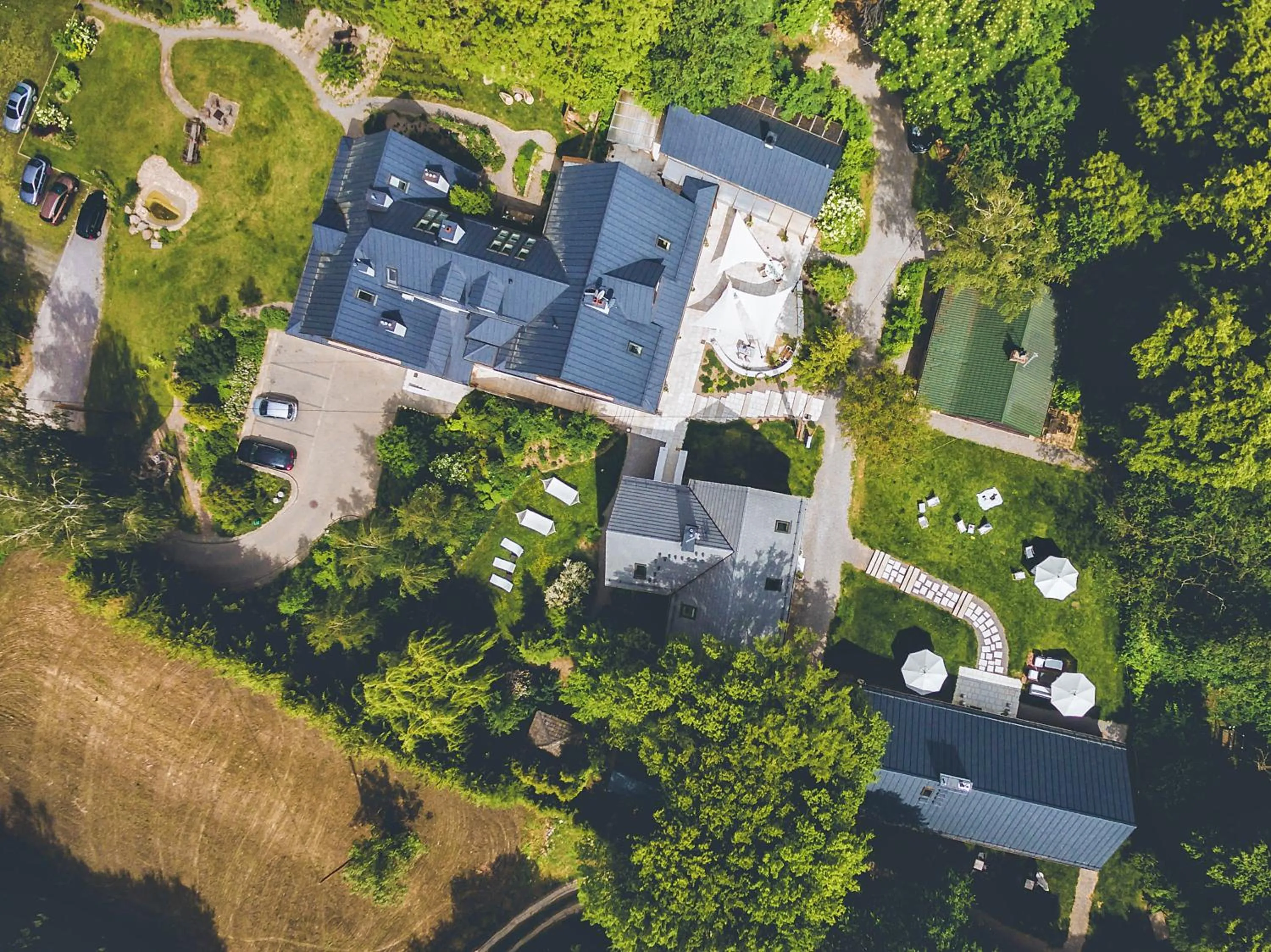 Property building in Łubinowe Wzgórze Dom II