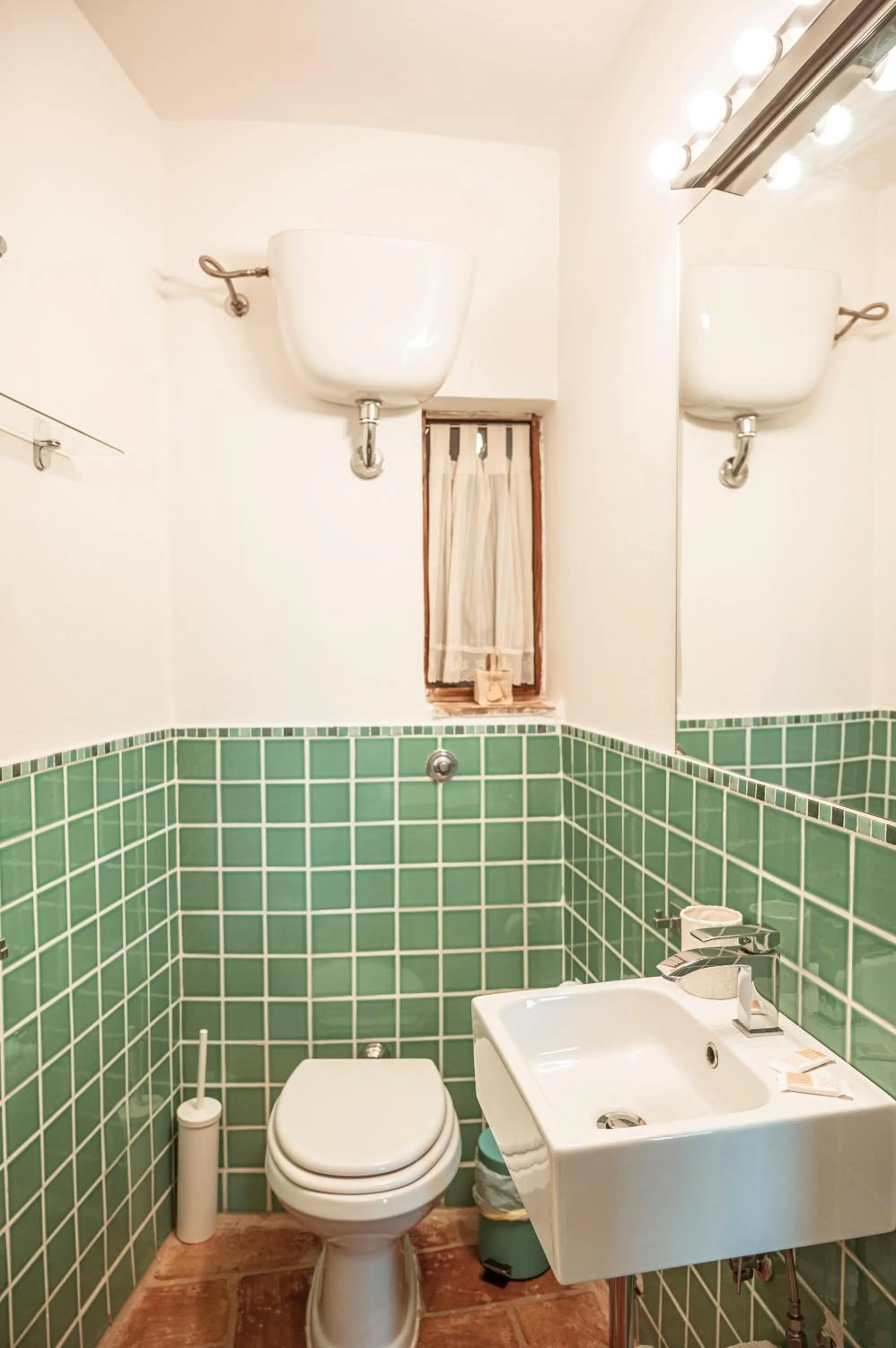 Toilet in Locanda Persei
