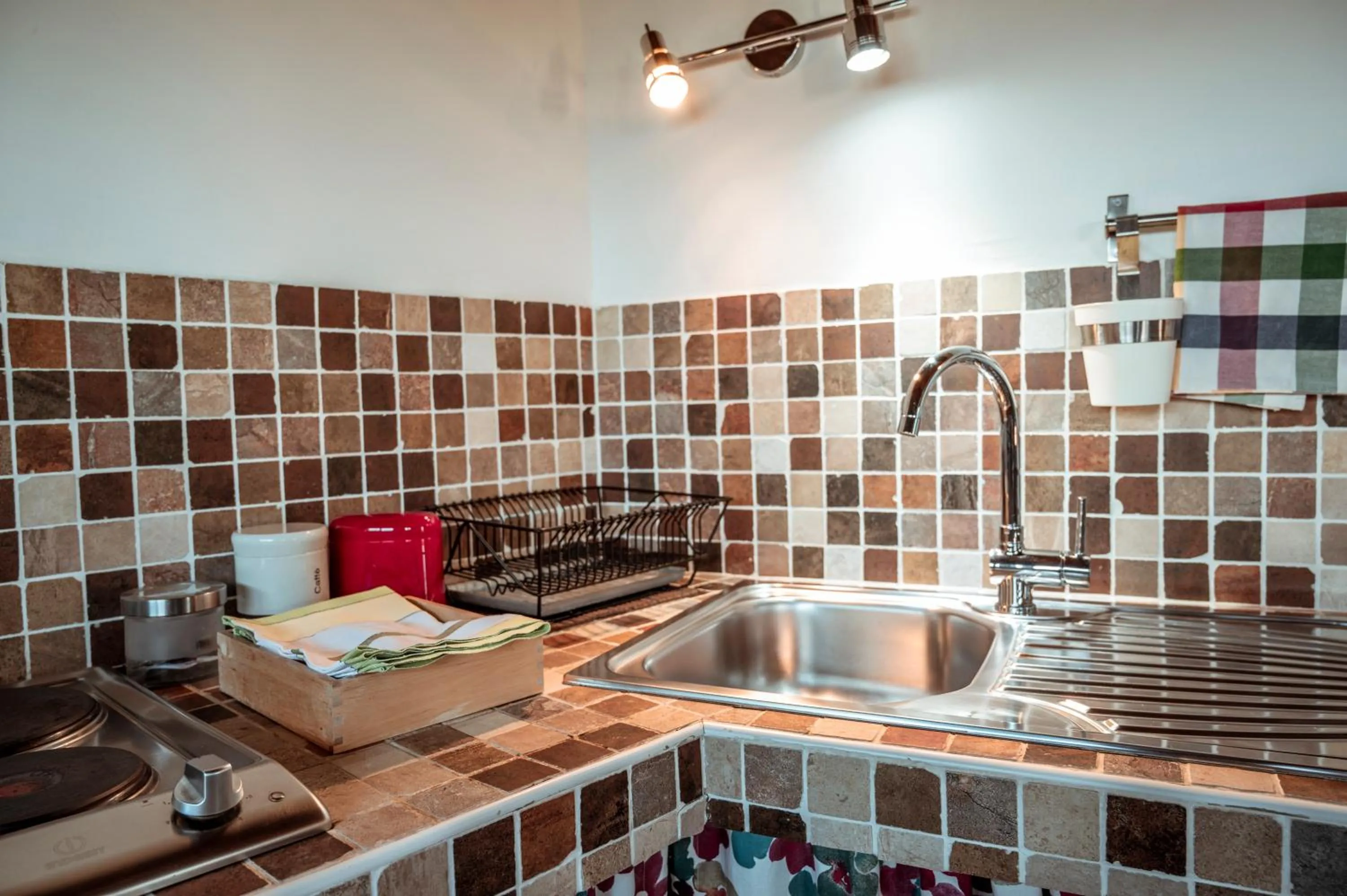 Kitchen or kitchenette in Locanda Persei