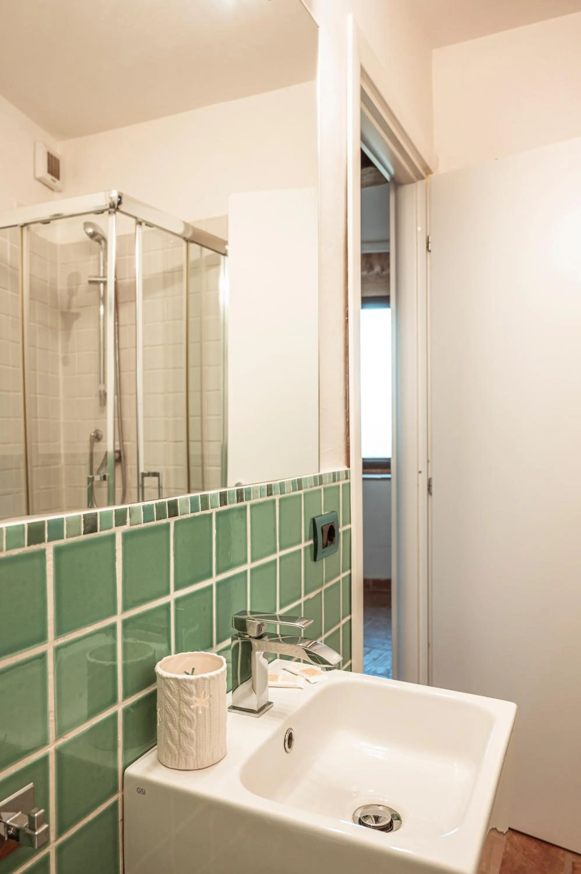 Bathroom in Locanda Persei