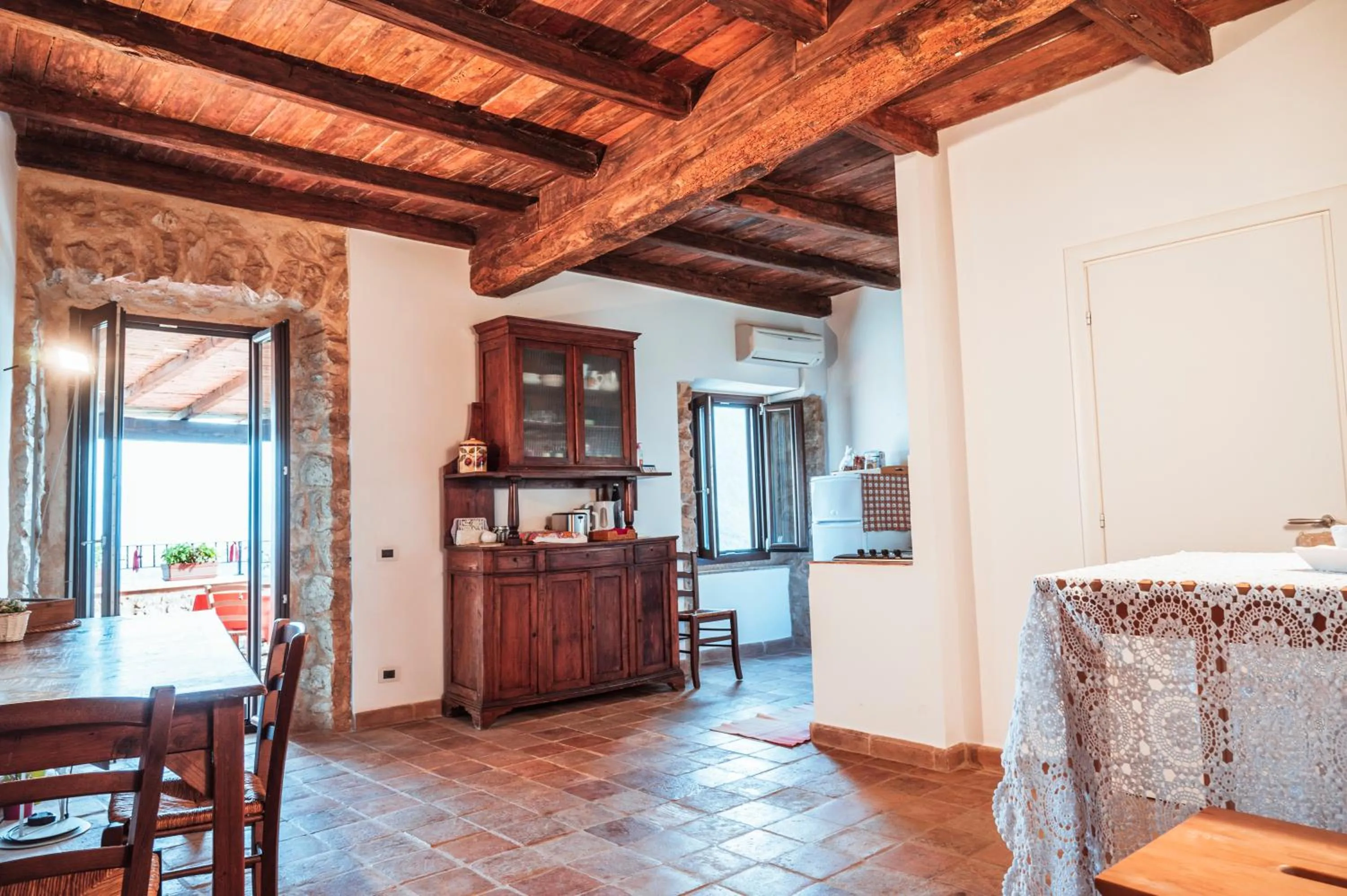 Dining area in Locanda Persei