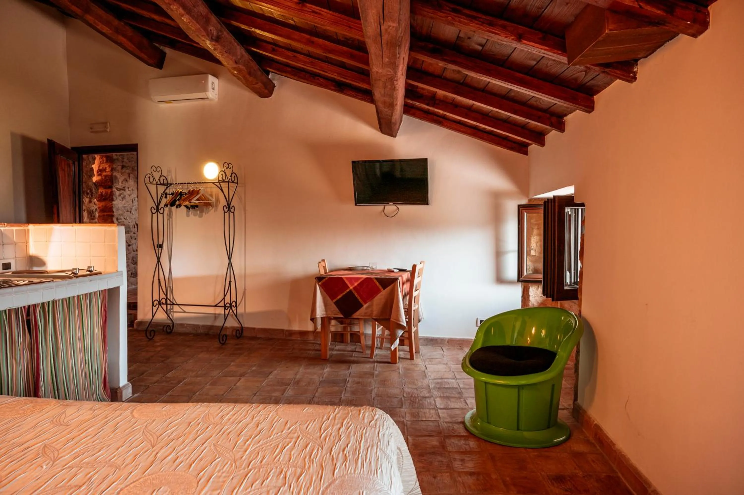 Photo of the whole room, Bed in Locanda Persei