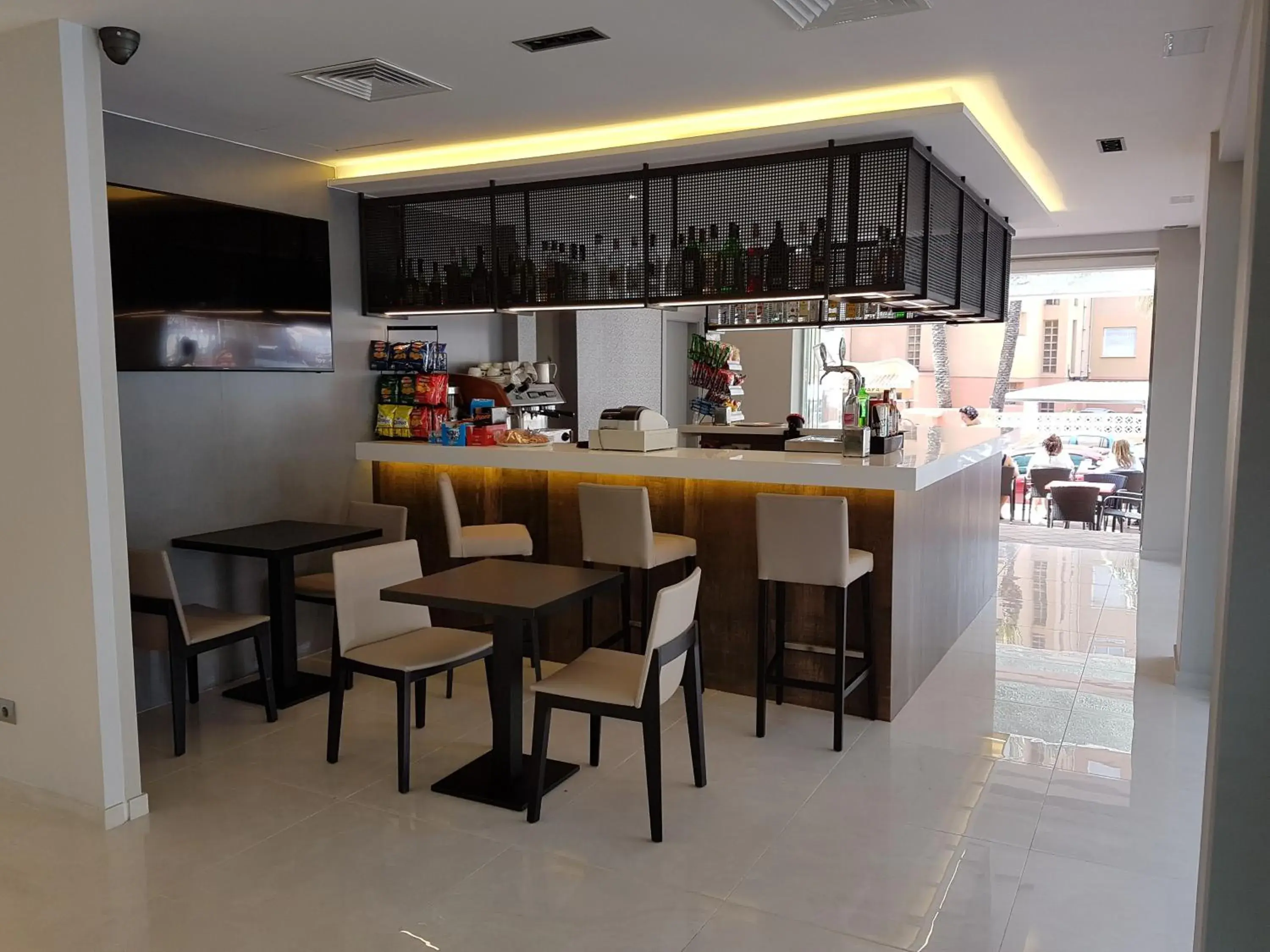 Lounge or bar in Hotel Perla Lounge or bar in Hotel Perla