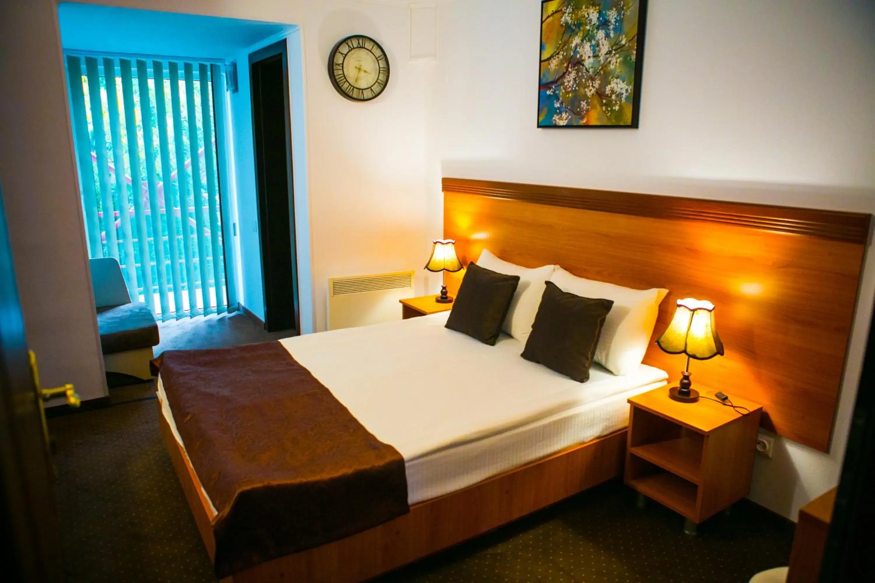 Bed in Hotel Regal Bed in Hotel Regal