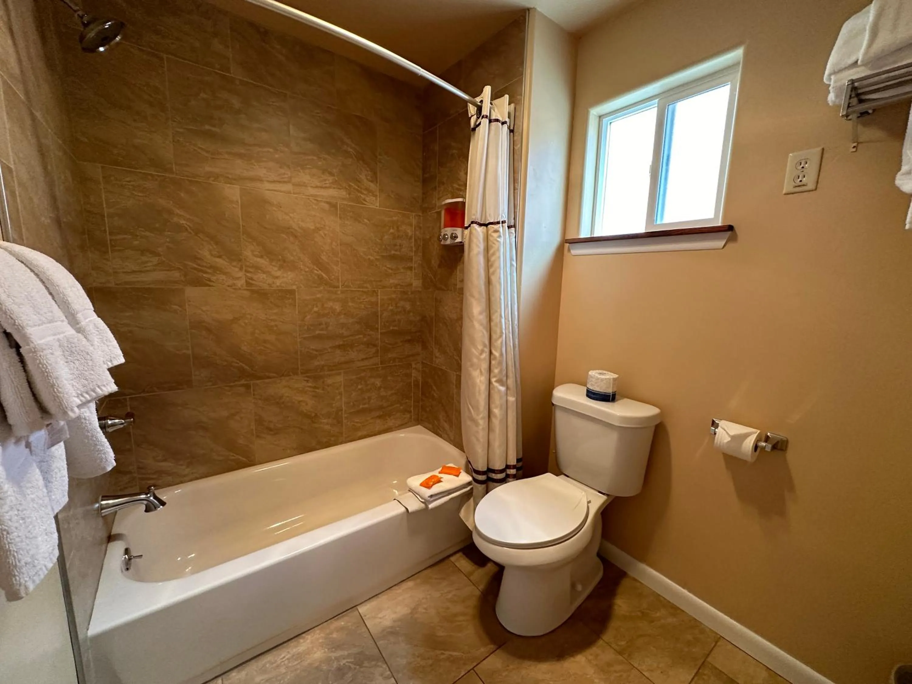 Bathroom in Abram Inn & Suites