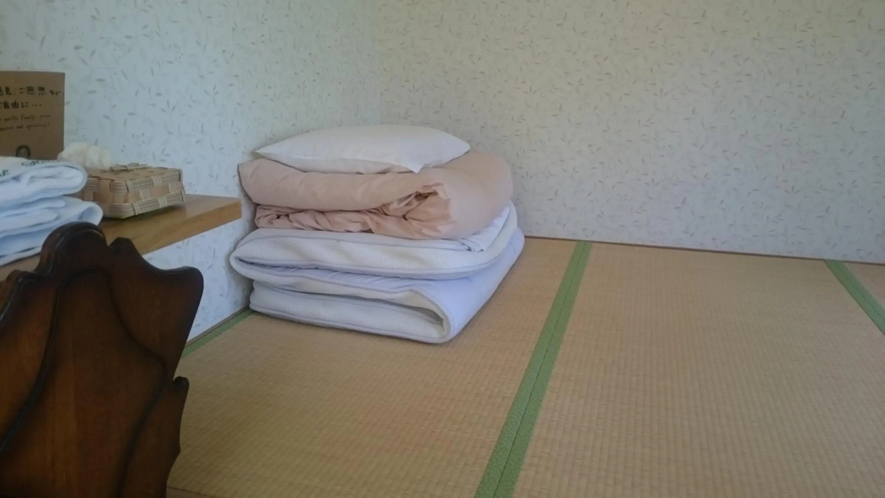 Decorative detail, Bed in Ituka Furano e Decorative detail, Bed in Ituka Furano e