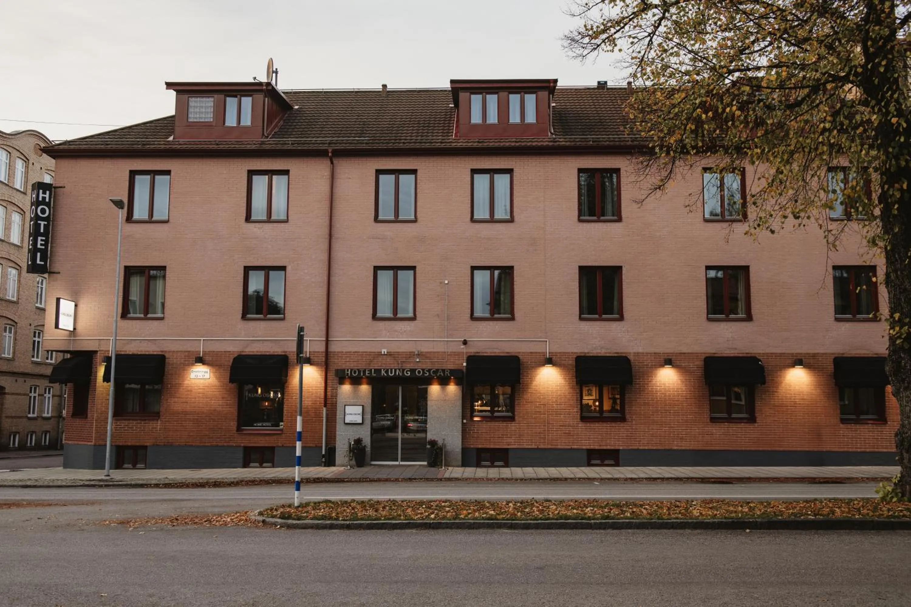 Facade/entrance in Home Hotel Kung Oscar