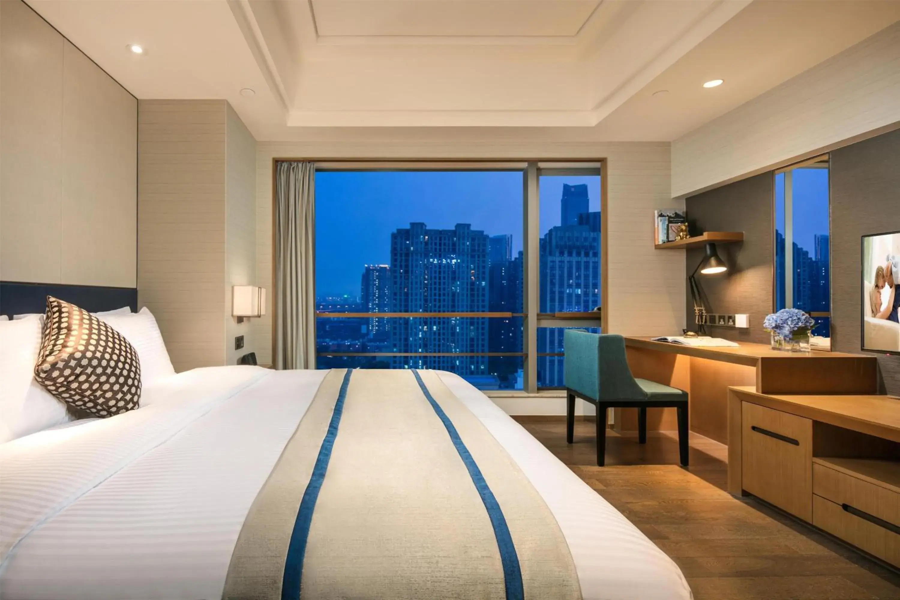 Bedroom, Bed in Somerset Swan Lake Hefei Bedroom, Bed in Somerset Swan Lake Hefei