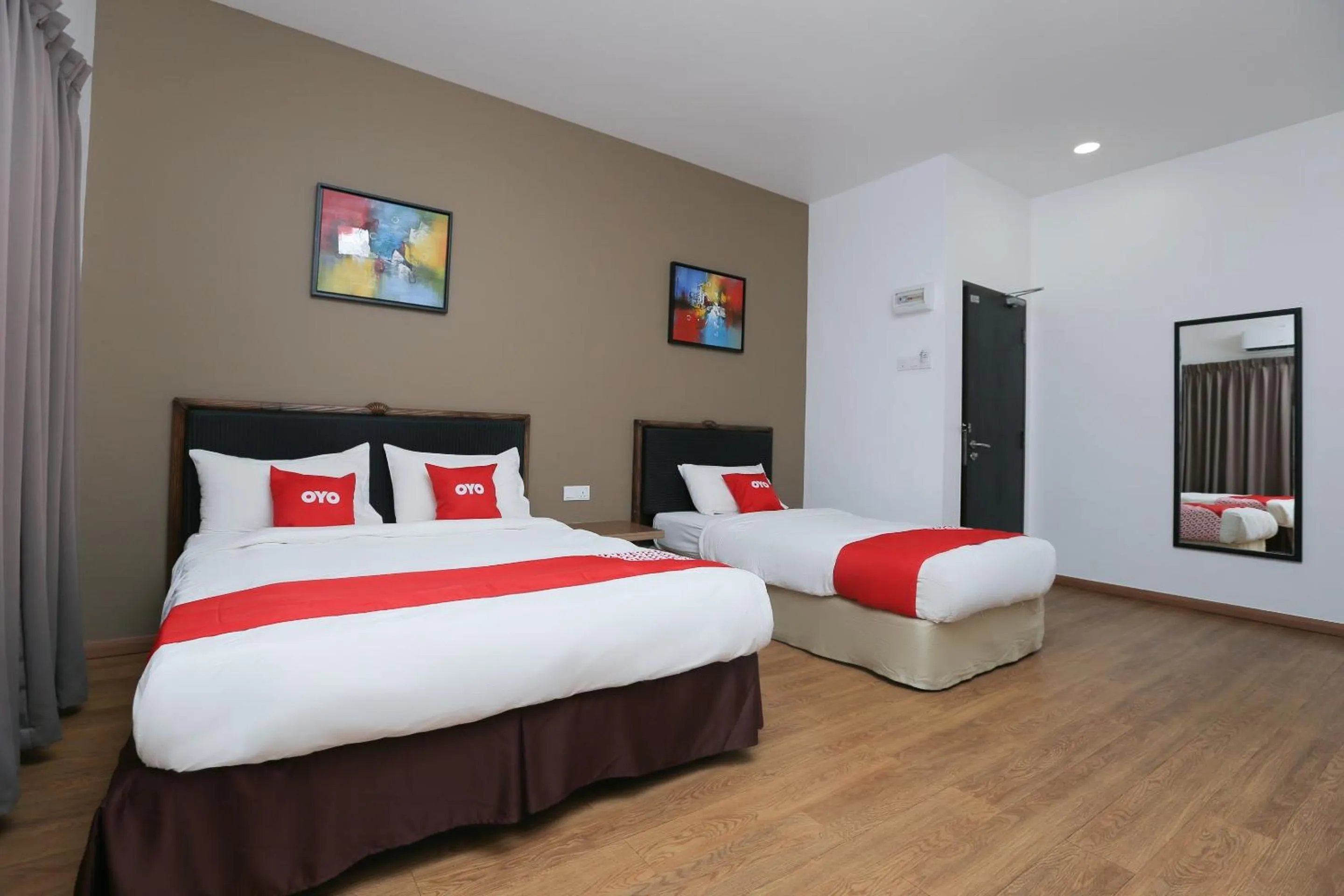 Bedroom, Bed in OYO 89915 East Mount Hotel