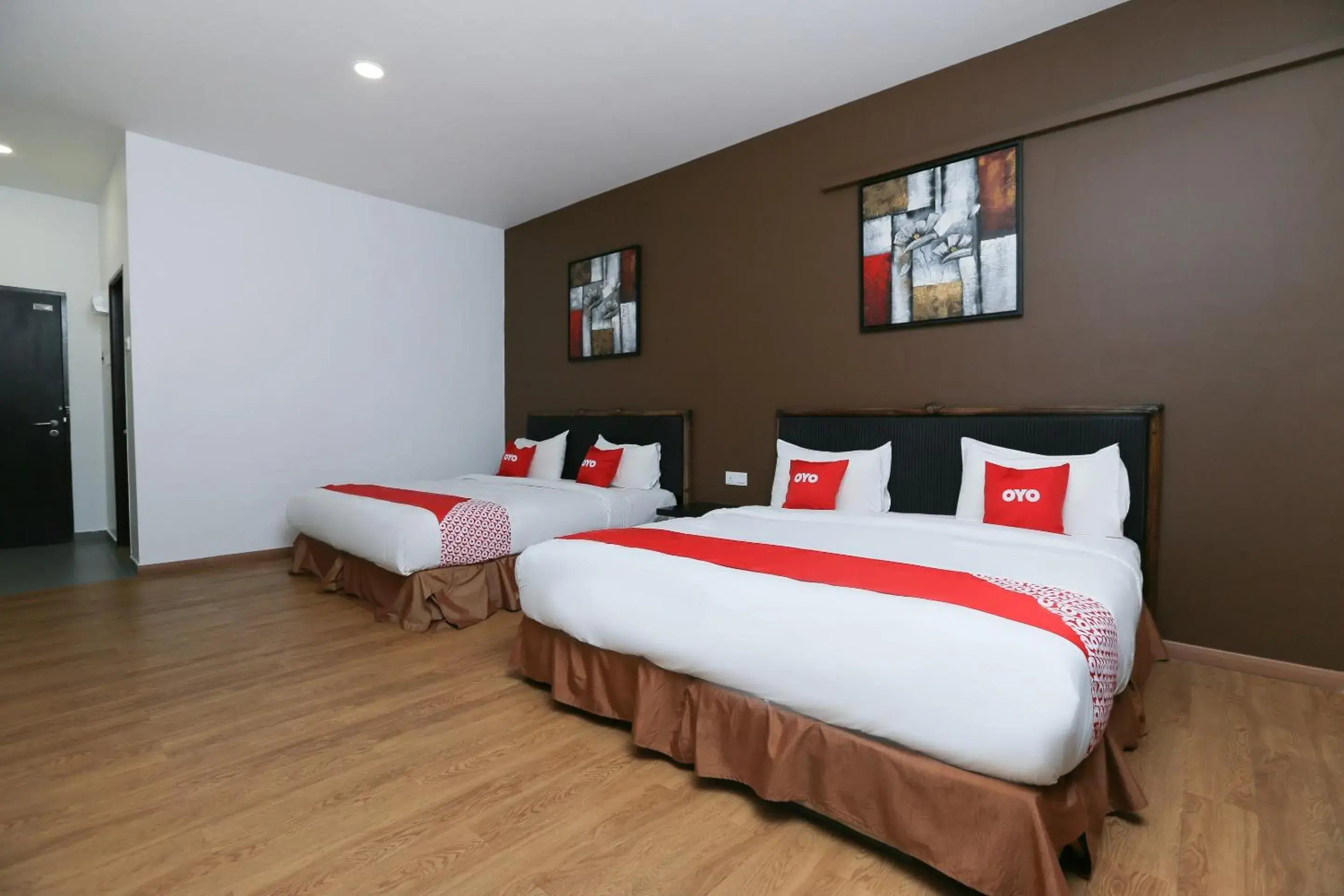 Family Suite in OYO 89915 East Mount Hotel Family Suite in OYO 89915 East Mount Hotel