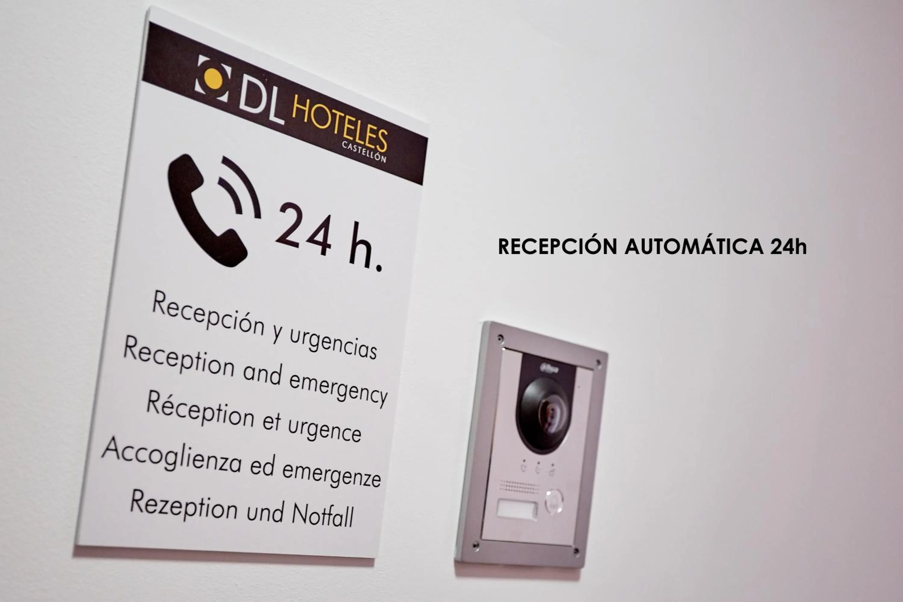 Property building in Hotel Zaymar