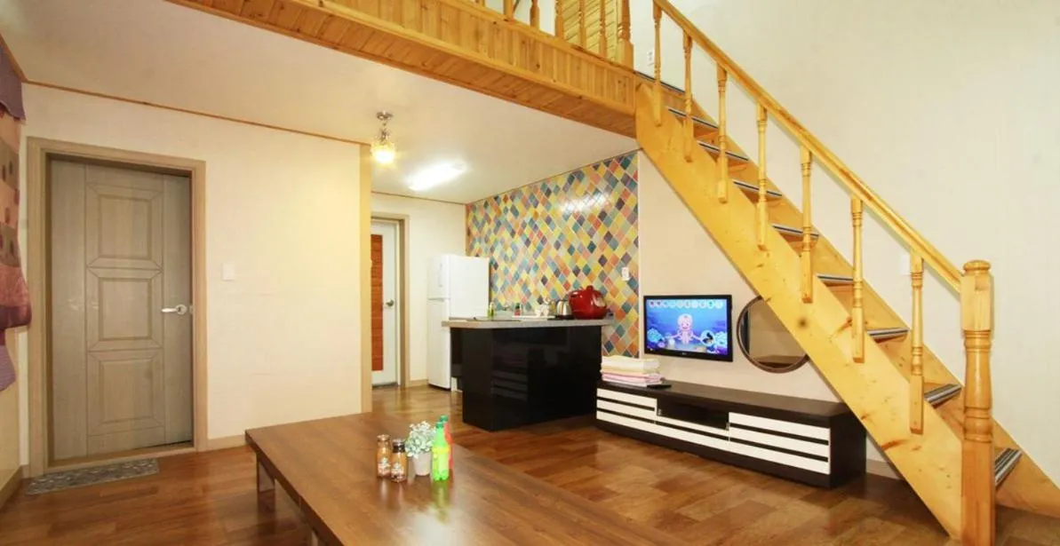 Family Studio in Gyeongju Family Pension