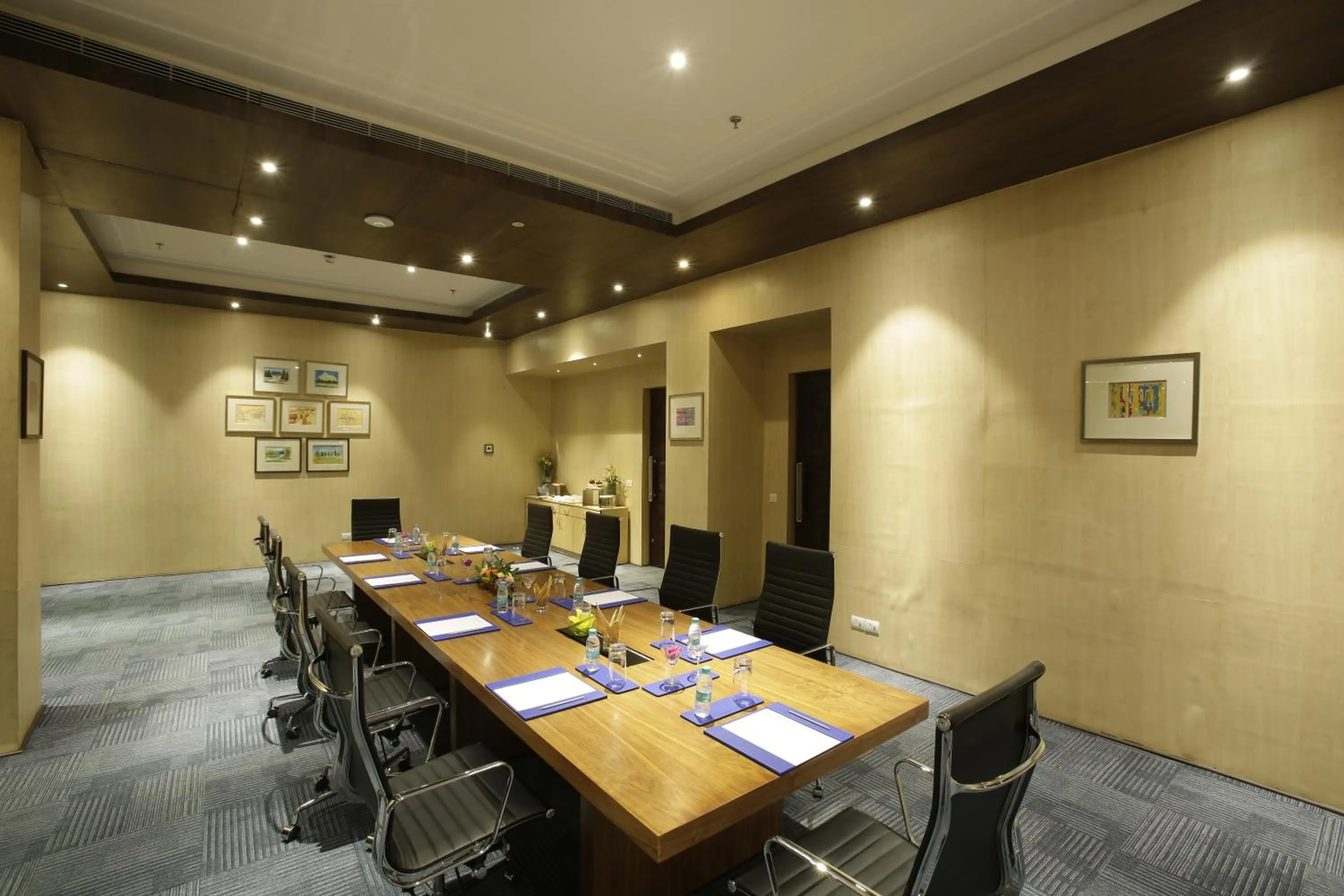 Golden Suites Gurgaon Inde Hotels