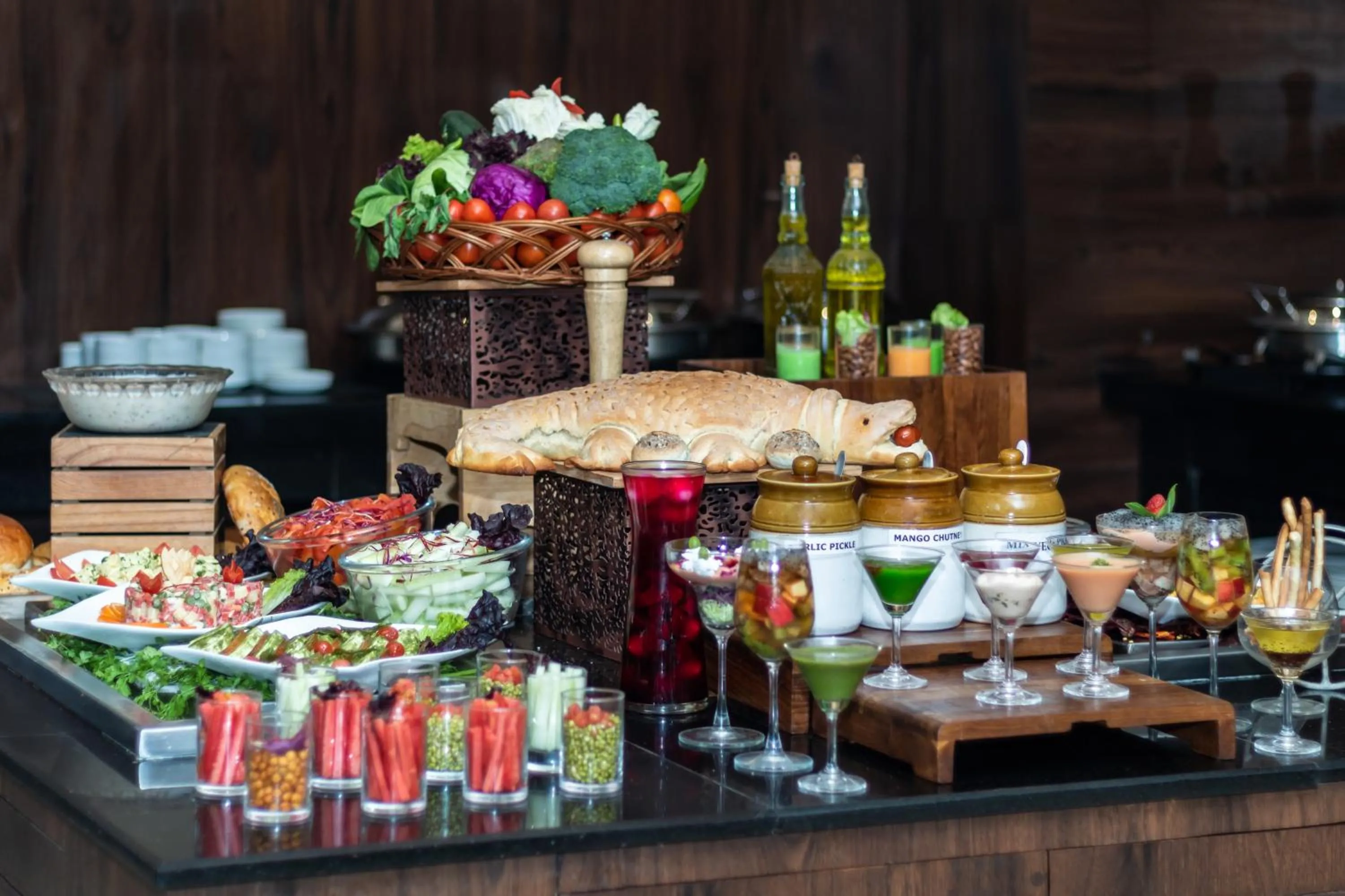 Meals in Golden Suites Gurgaon Inde Hotels