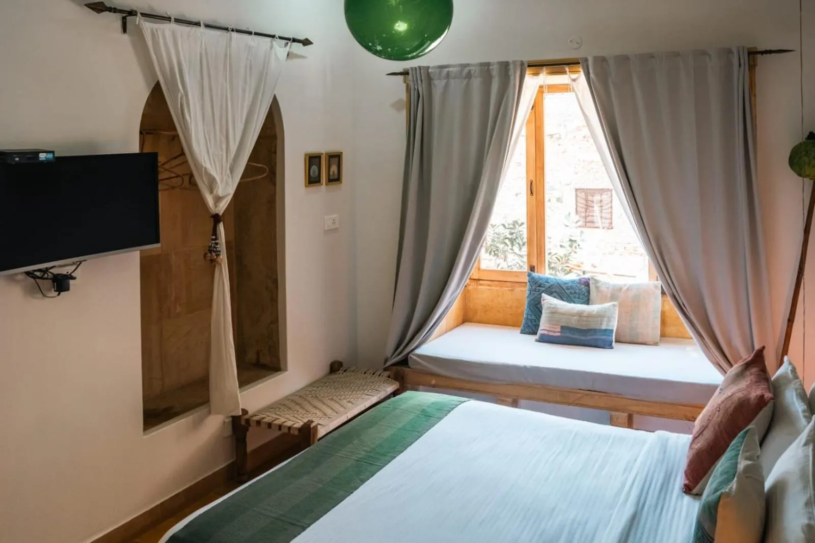 Bedroom, Bed in The Secret House - Adults Only Jaisalmer India