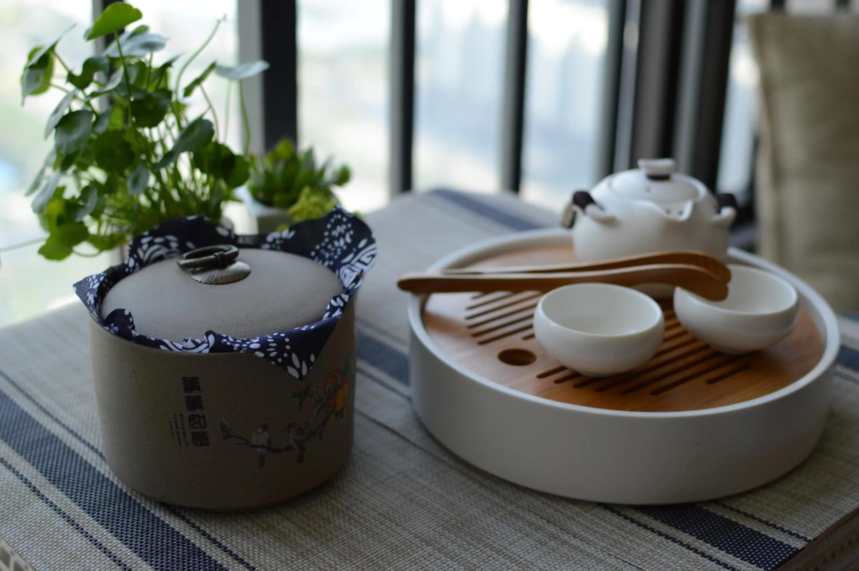 Xizhengjia Apartment Hotel (Guangzhou Financial City Keyun Road subway station store)